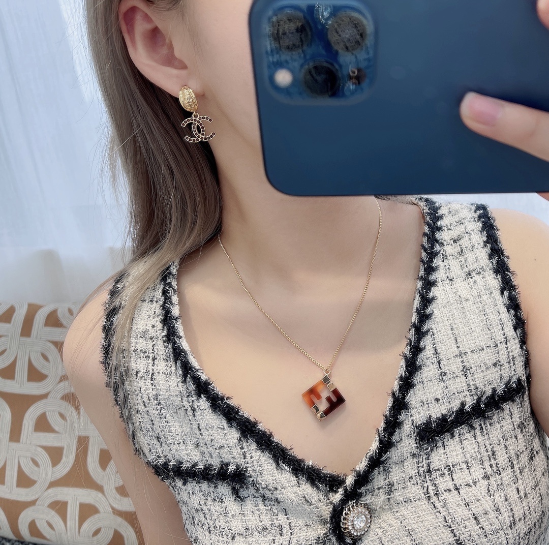 Luxury CC Logo Gold Drop Earrings with Amber Crystal Accents