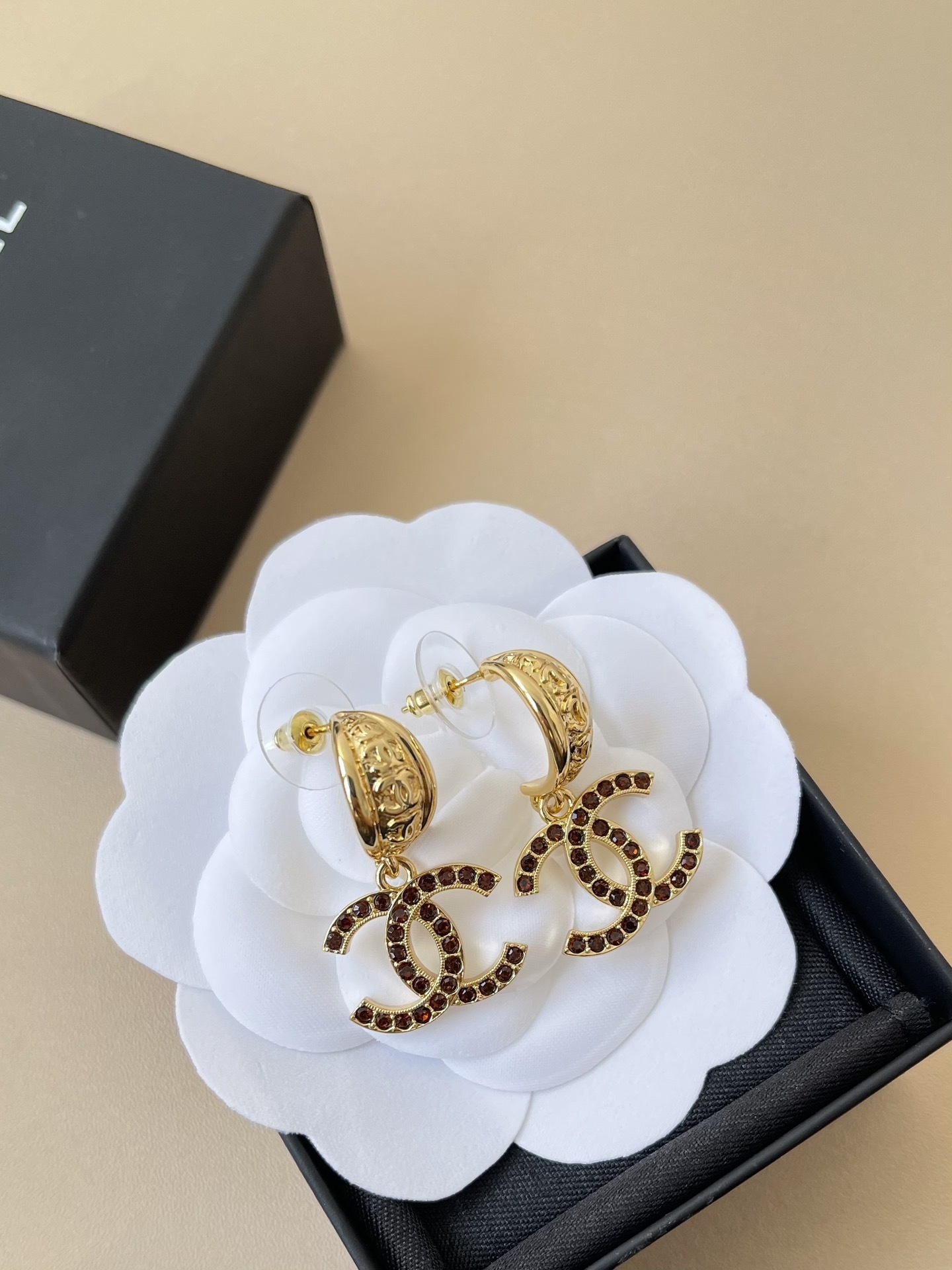 Luxury CC Logo Gold Drop Earrings with Amber Crystal Accents