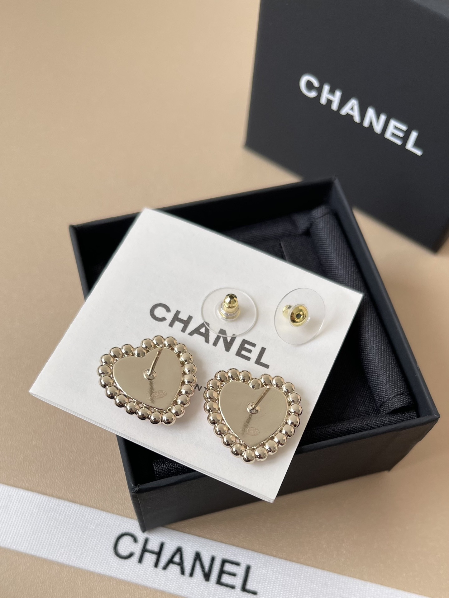 Luxury Heart Pearl Earrings with CC Logo - Elegant Pink & Black