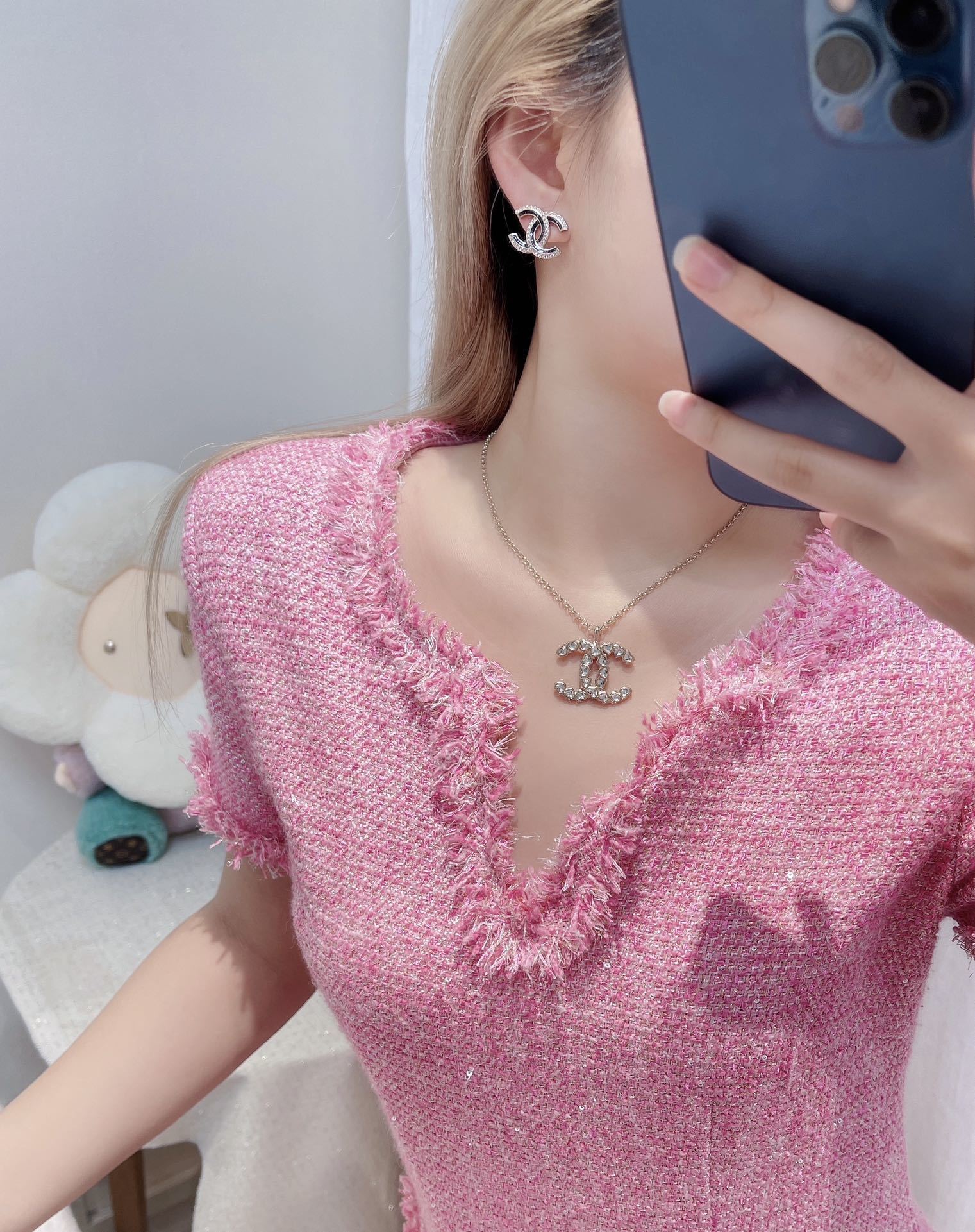 Luxury Chanel Costume Jewelry Collection - Elegant Necklaces & Earrings