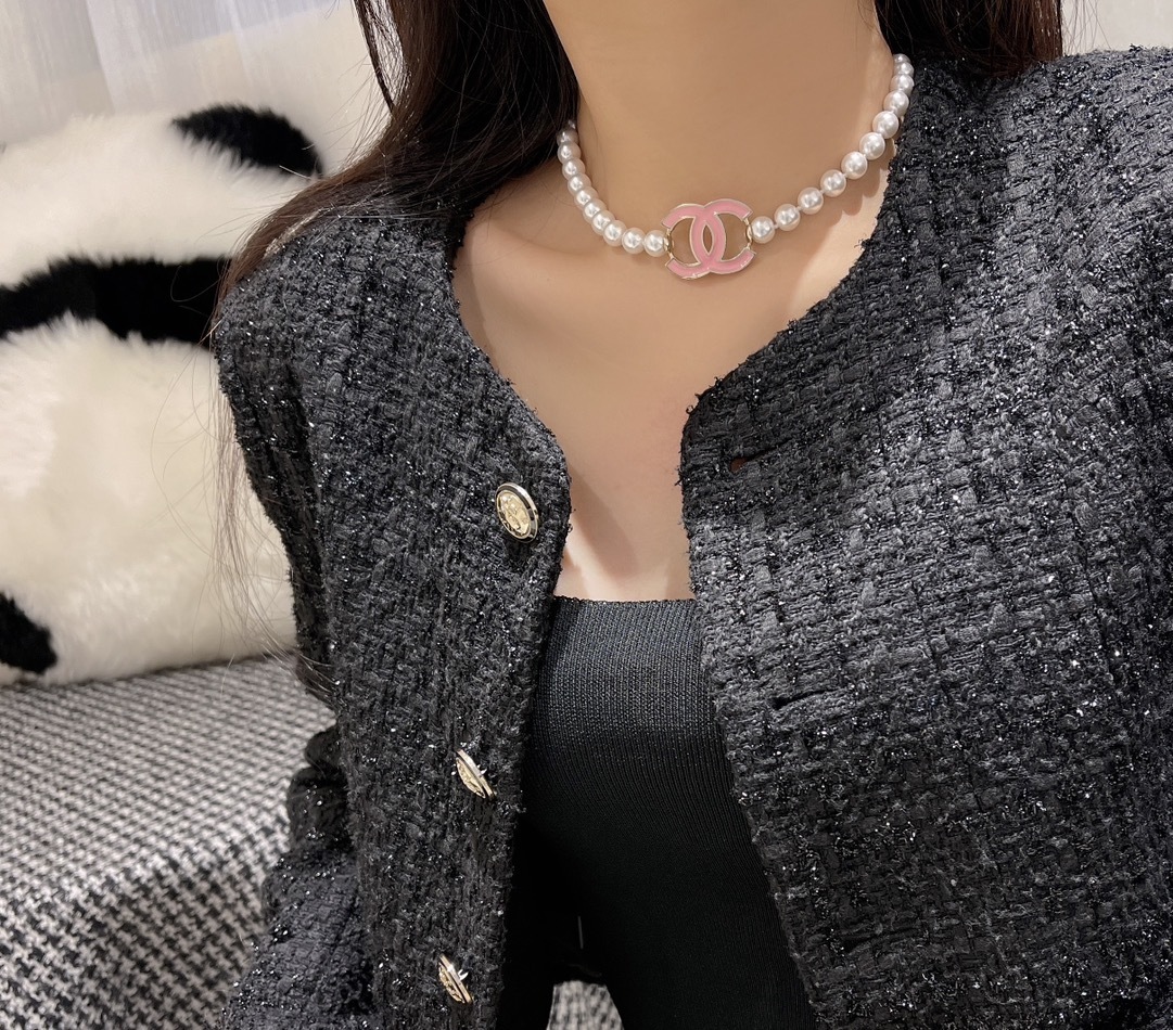 Elegant Pearl Choker Necklace with Pink Enamel CC Logo Pendant