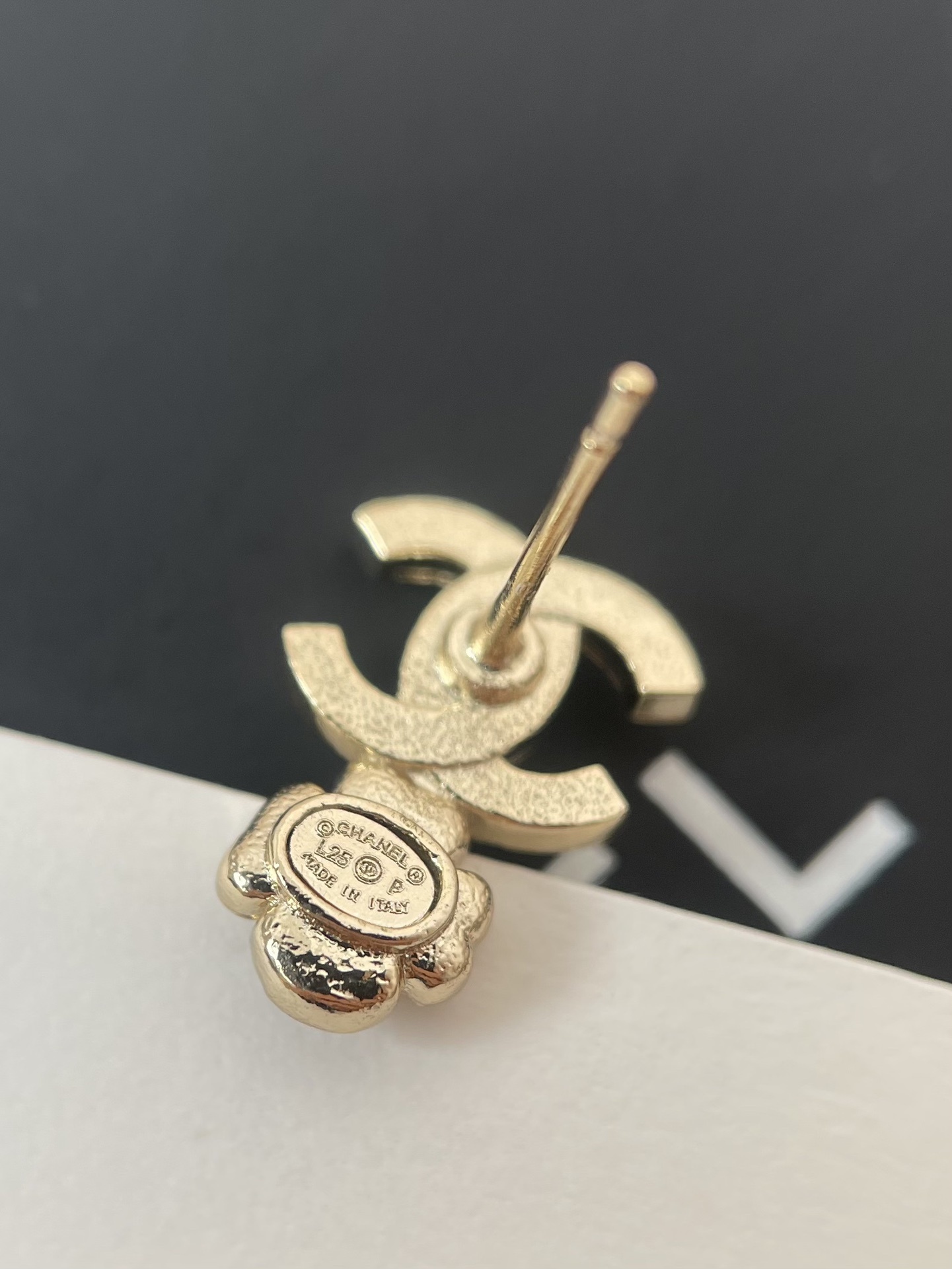 Luxury CC Logo Camellia Flower Earrings with Crystals and Pearls