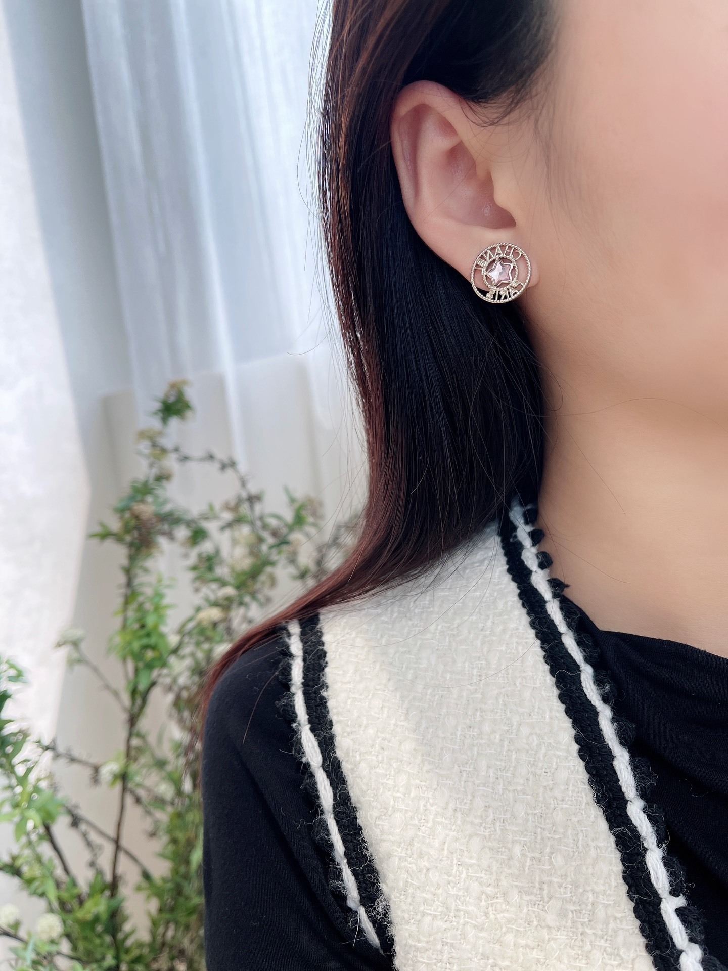 Luxury Gold-Tone Star Stud Earrings with Pink Crystal - Paris Style