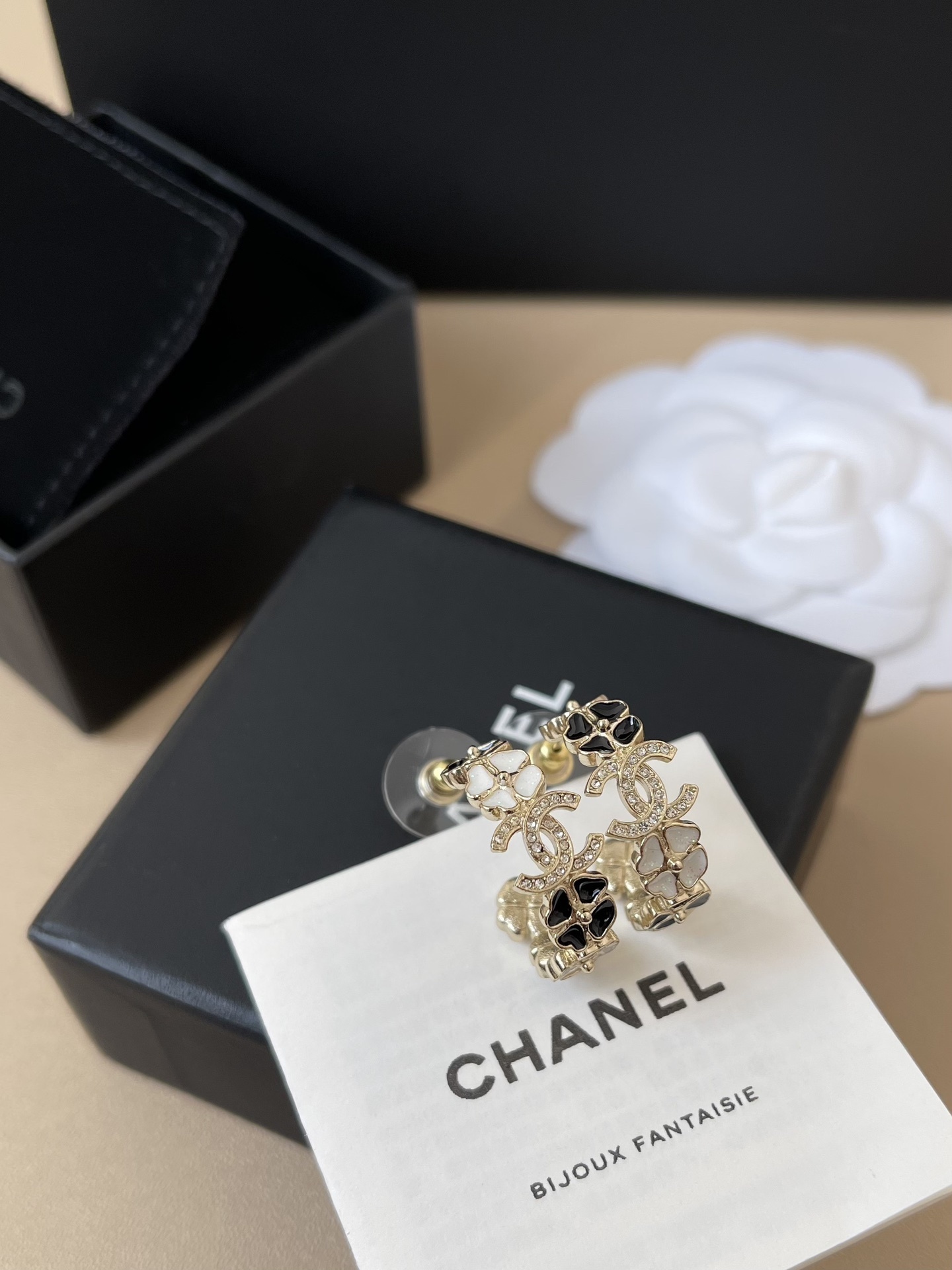 Luxury Chanel Camellia Flower Hoop Earrings Gold CC Logo