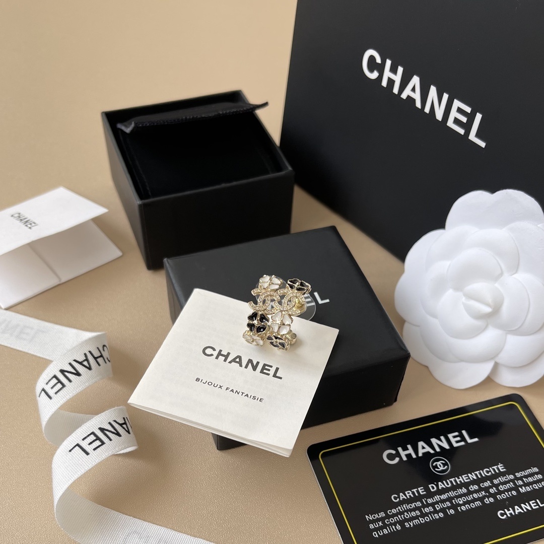 Luxury Chanel Camellia Flower Hoop Earrings Gold CC Logo