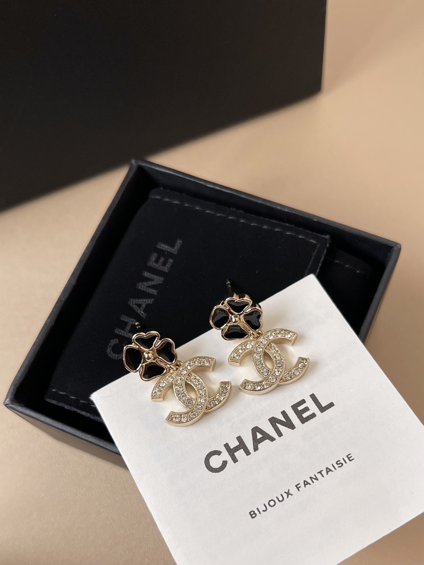 Luxury Crystal CC Logo Black Flower Drop Earrings - Gold Tone