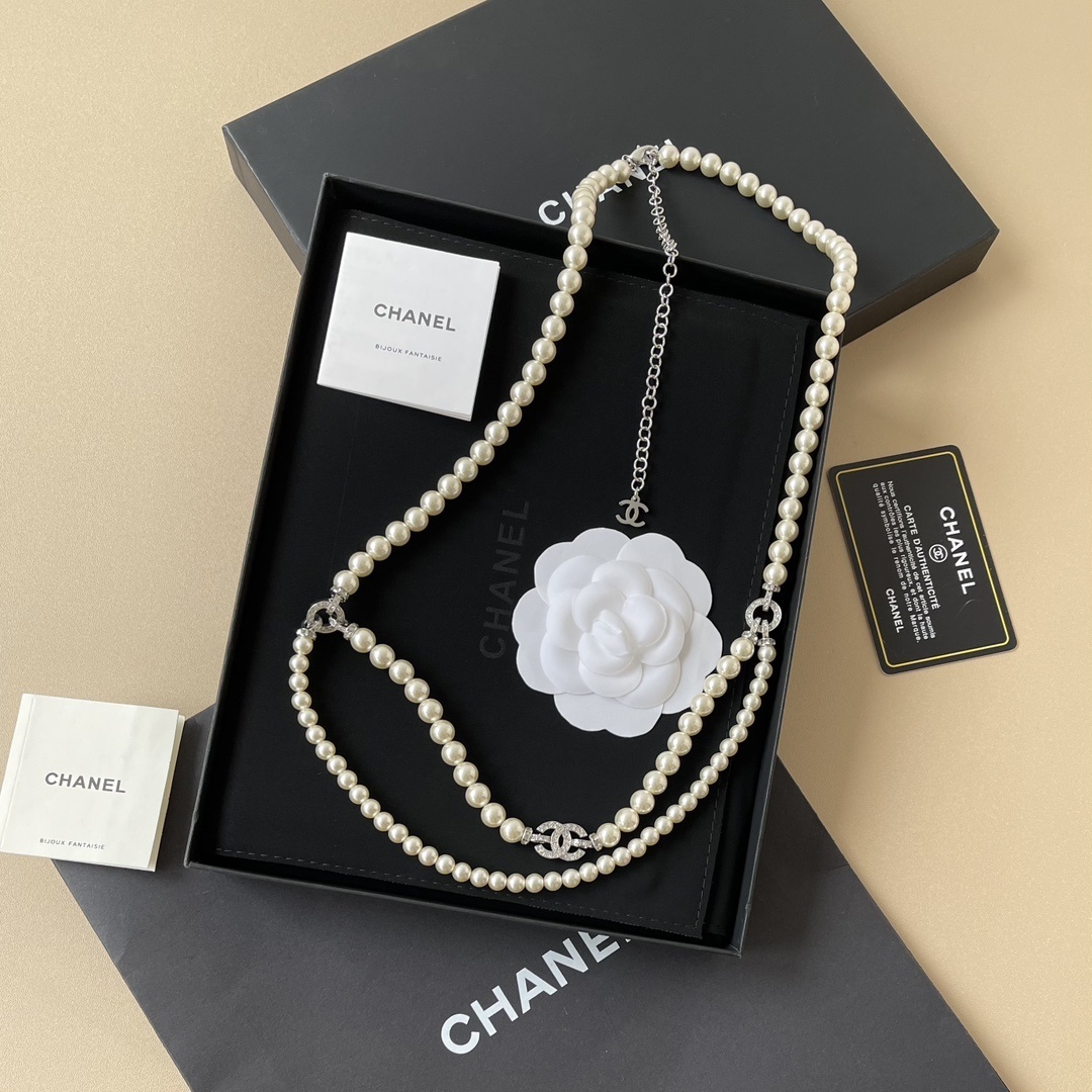 Luxury Pearl Necklace and Waist Chain Set with Crystal Logo