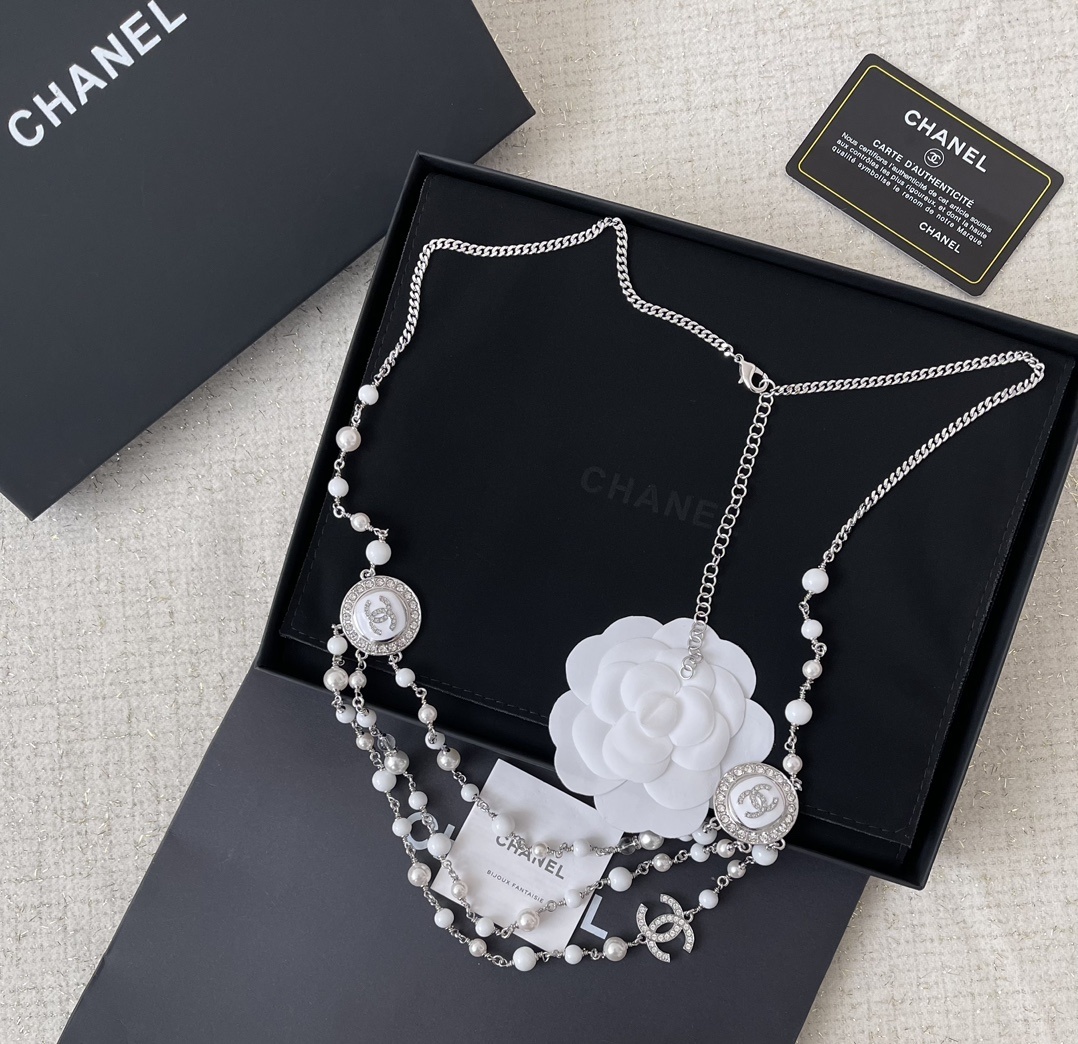 Luxury Multi-Layer Pearl Waist Chain & Crystal CC Logo Belt