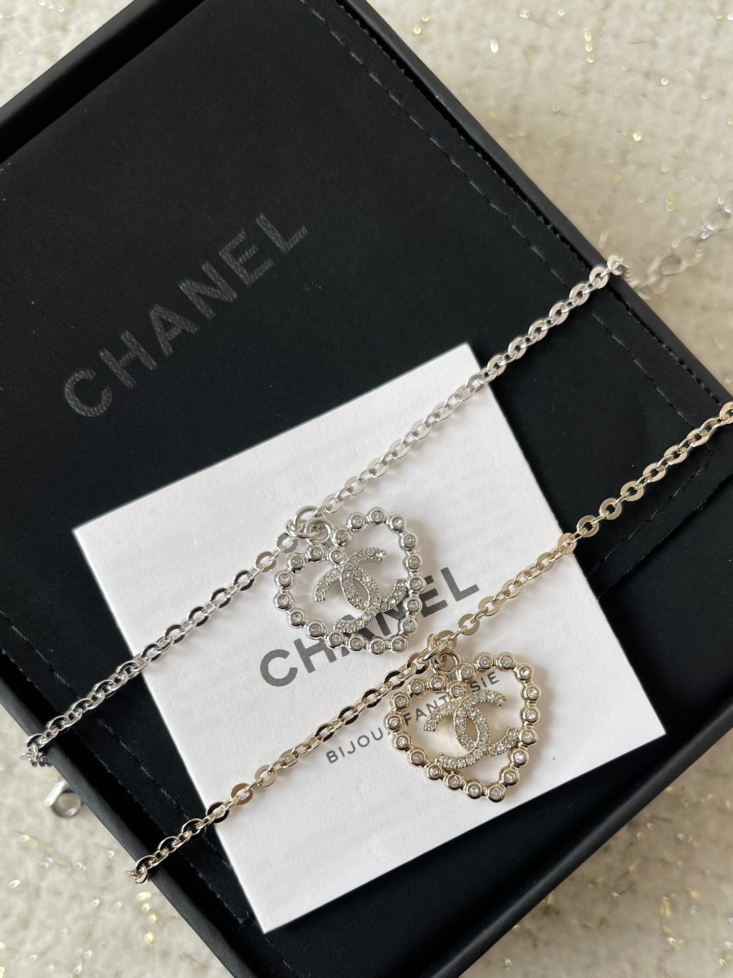 Luxury Heart Crystal CC Logo Bracelet - 2025 Spring Summer Edition