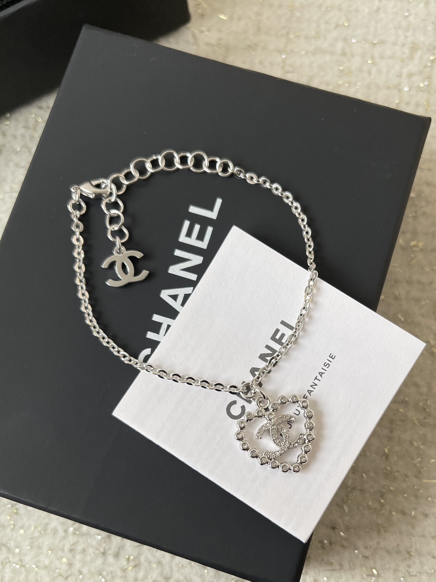 Luxury Heart Crystal CC Logo Bracelet - 2025 Spring Summer Edition