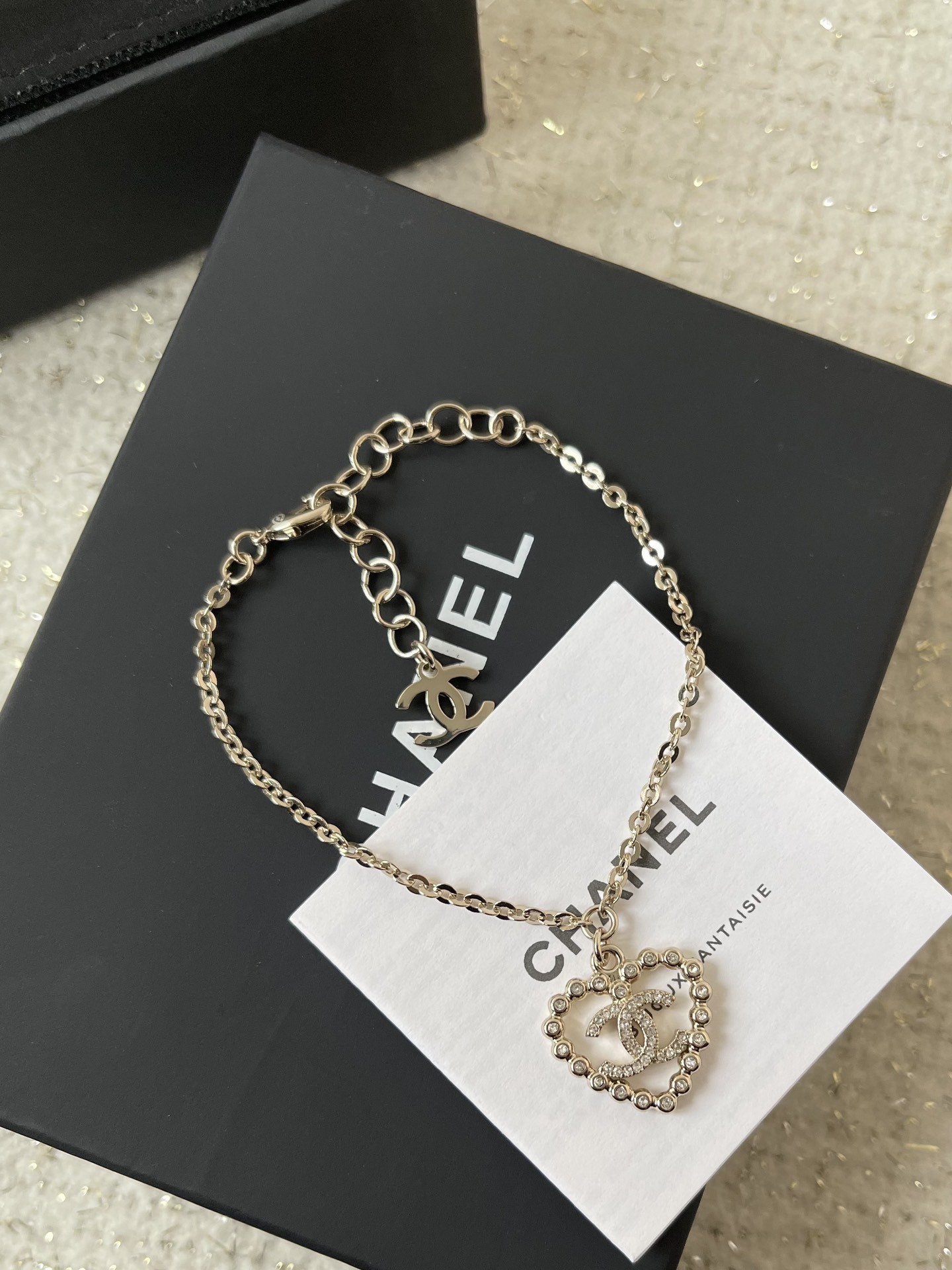 Luxury Heart Crystal CC Logo Bracelet - 2025 Spring Summer Edition