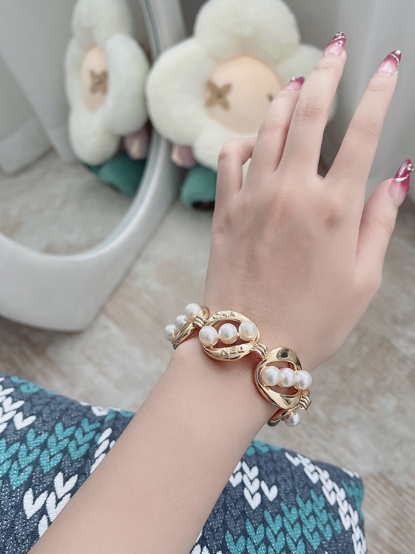 Chanel Gold-Tone Pearl Link Bracelet Luxury Fashion Jewelry