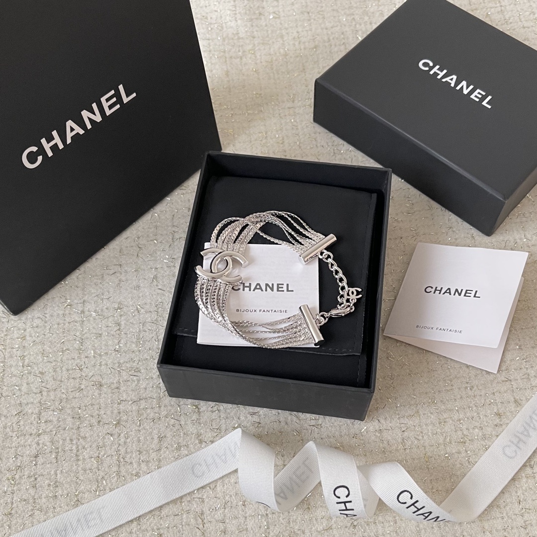 Luxury 24B Silver Multi-Strand Snake Chain Bracelet with CC Logo