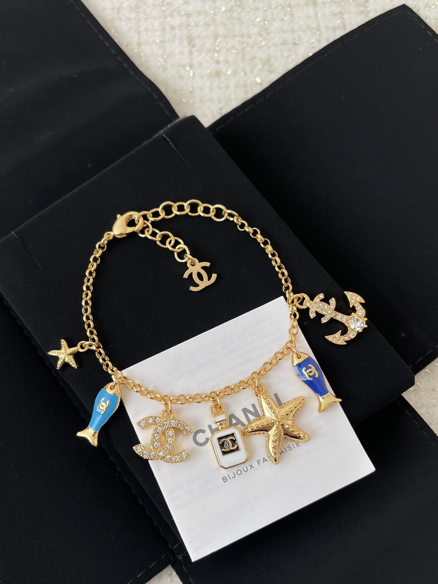 Luxury Gold Marine Charm Bracelet with Starfish and CC Logo