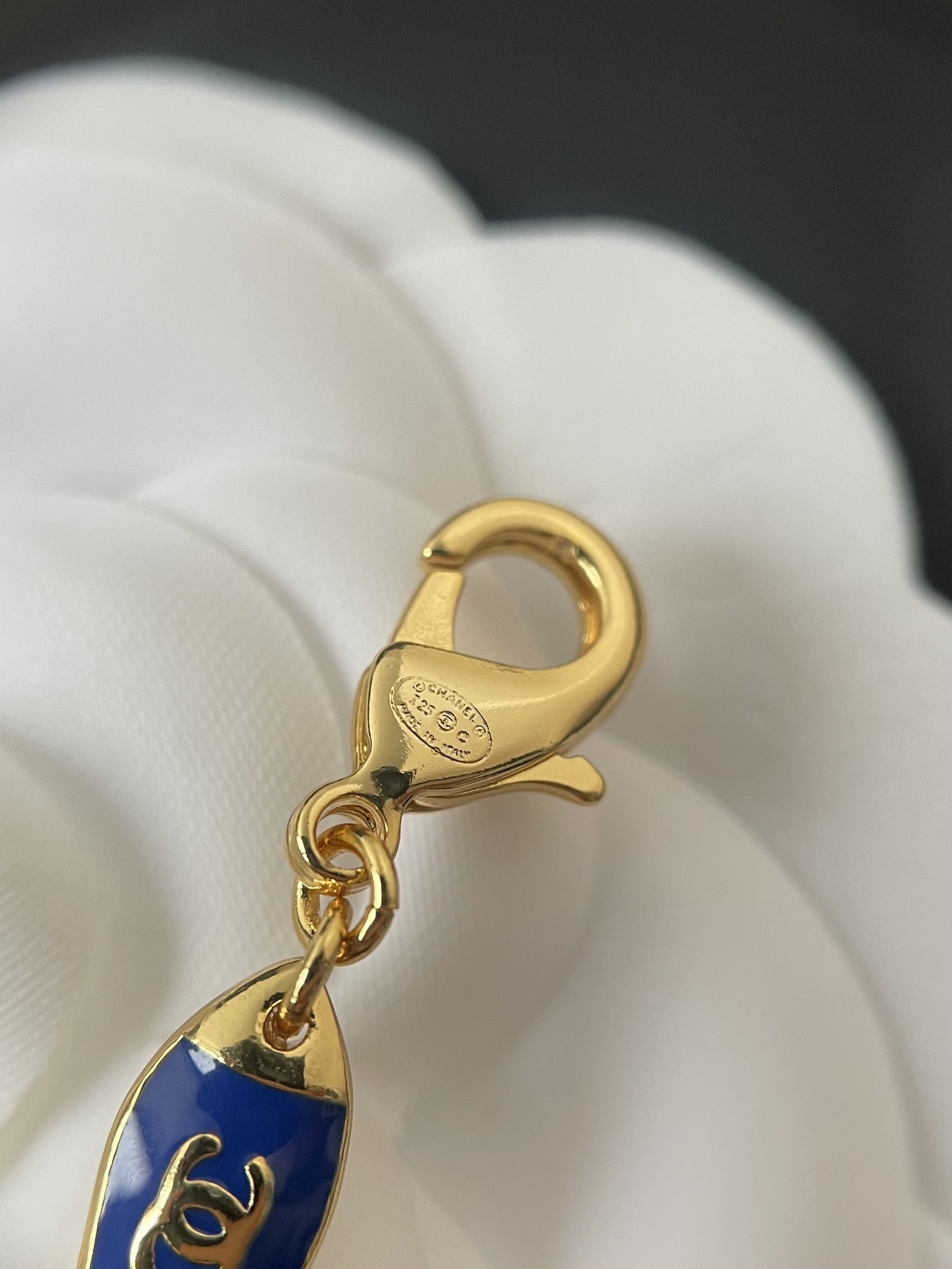 Chanel 2024/25 Cruise Collection Gold Fish Bracelet with CC Logo