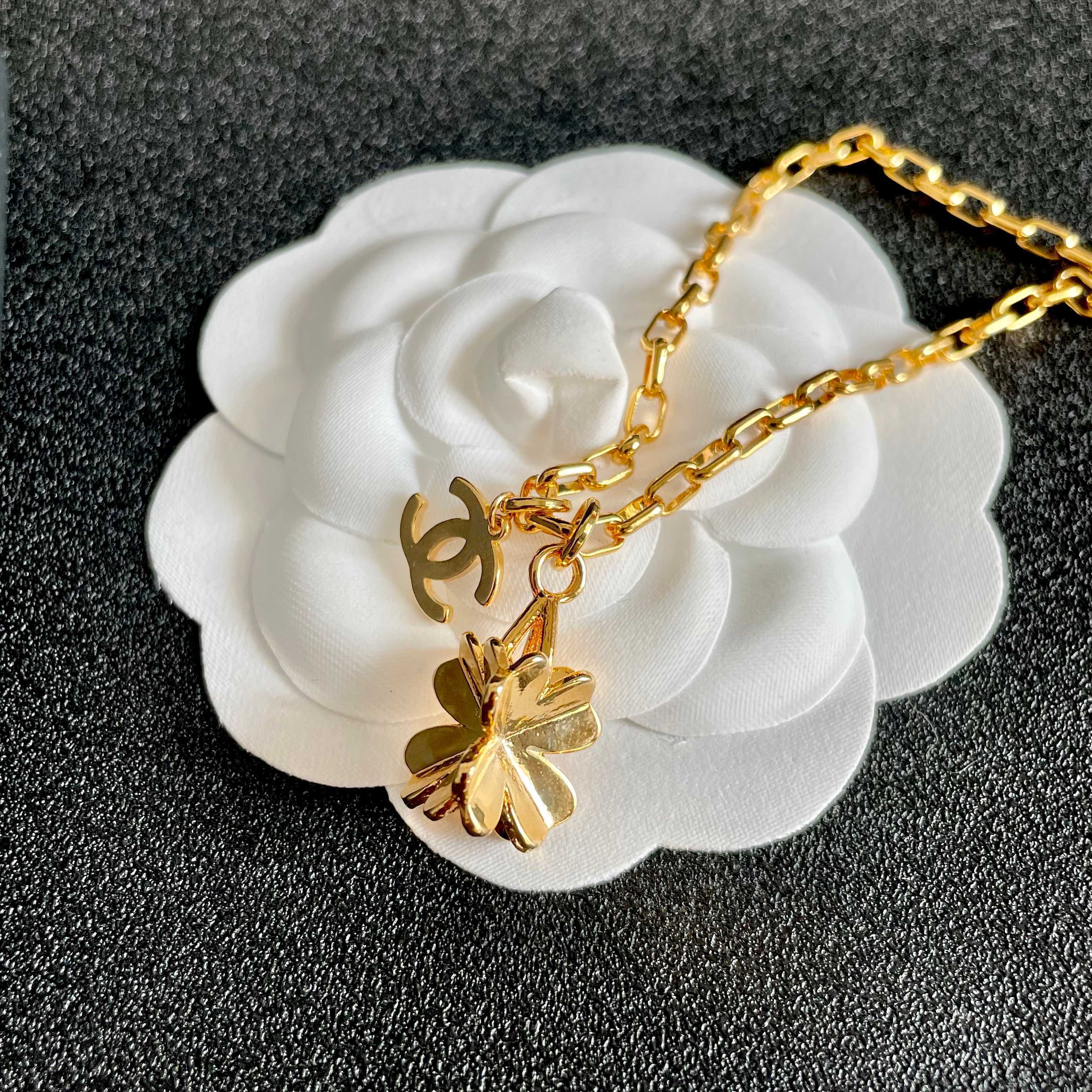 Elegant Gold Four-Leaf Clover Necklace with Luxury Charm