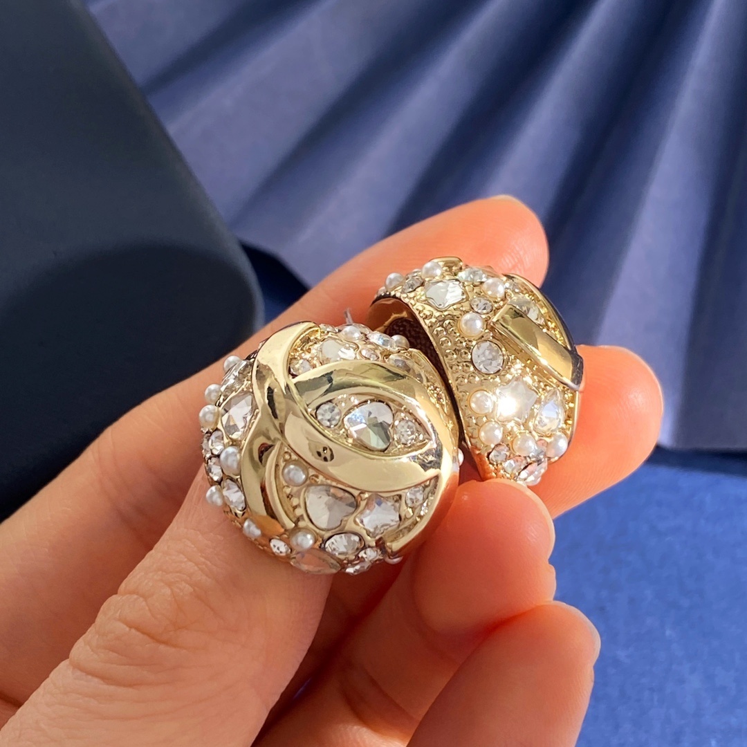 Luxury CC Logo Crystal & Pearl Ball Stud Earrings - Gold & Silver