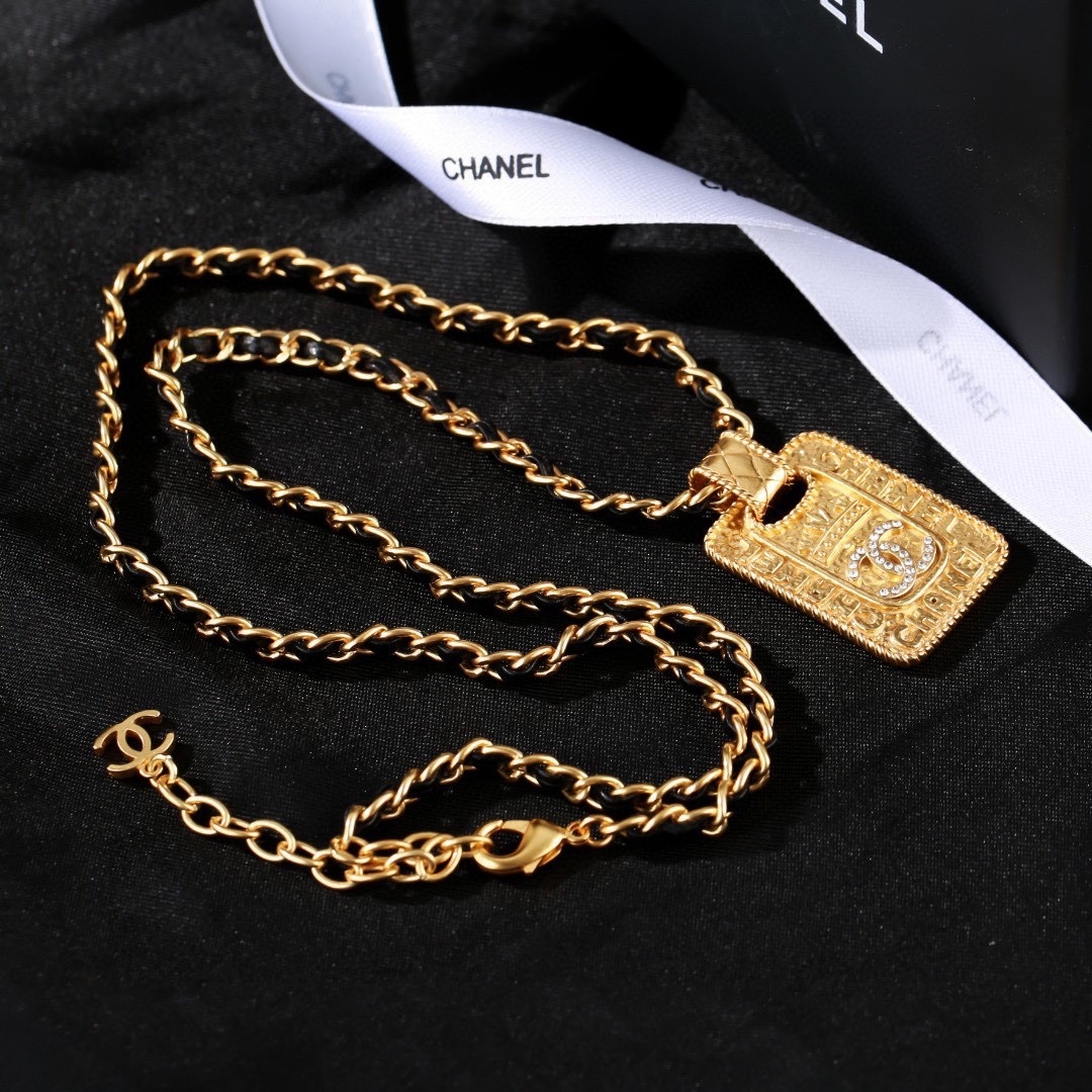 Chanel Luxury Gold CC Logo Pendant Necklace with Leather Chain