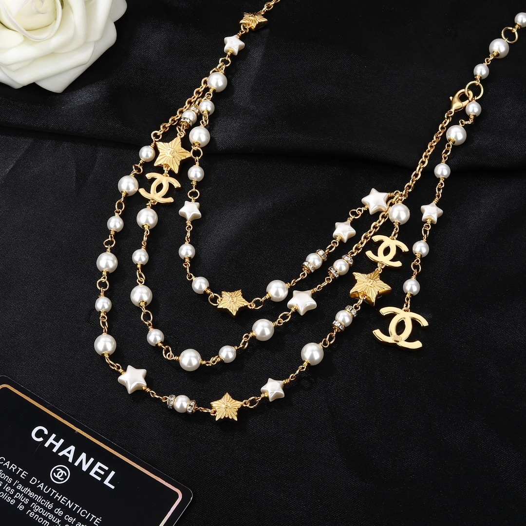 Luxury Gold Pearl and Star Chain Belt with Crystal CC Logo Charm