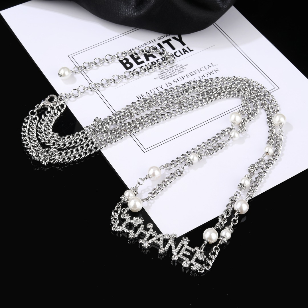 Luxury Silver Pearl Chain Belt with Sparkling Crystal Lettering