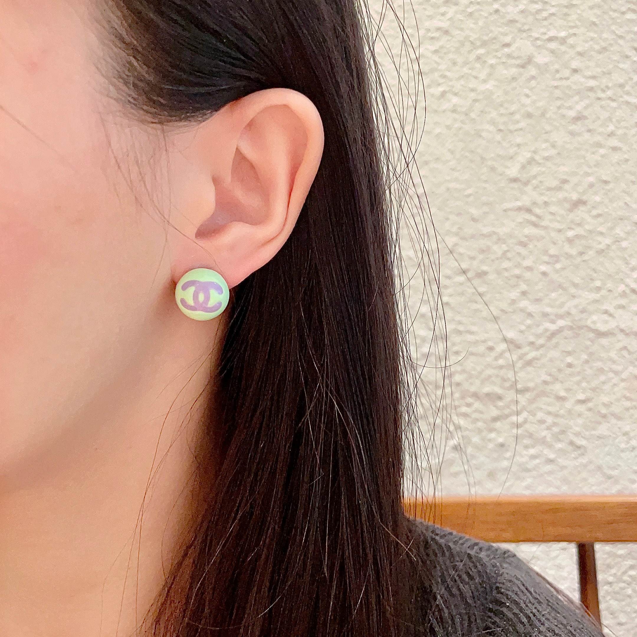 Chic Pastel Green & Purple Round Stud Earrings - Trendy Fashion