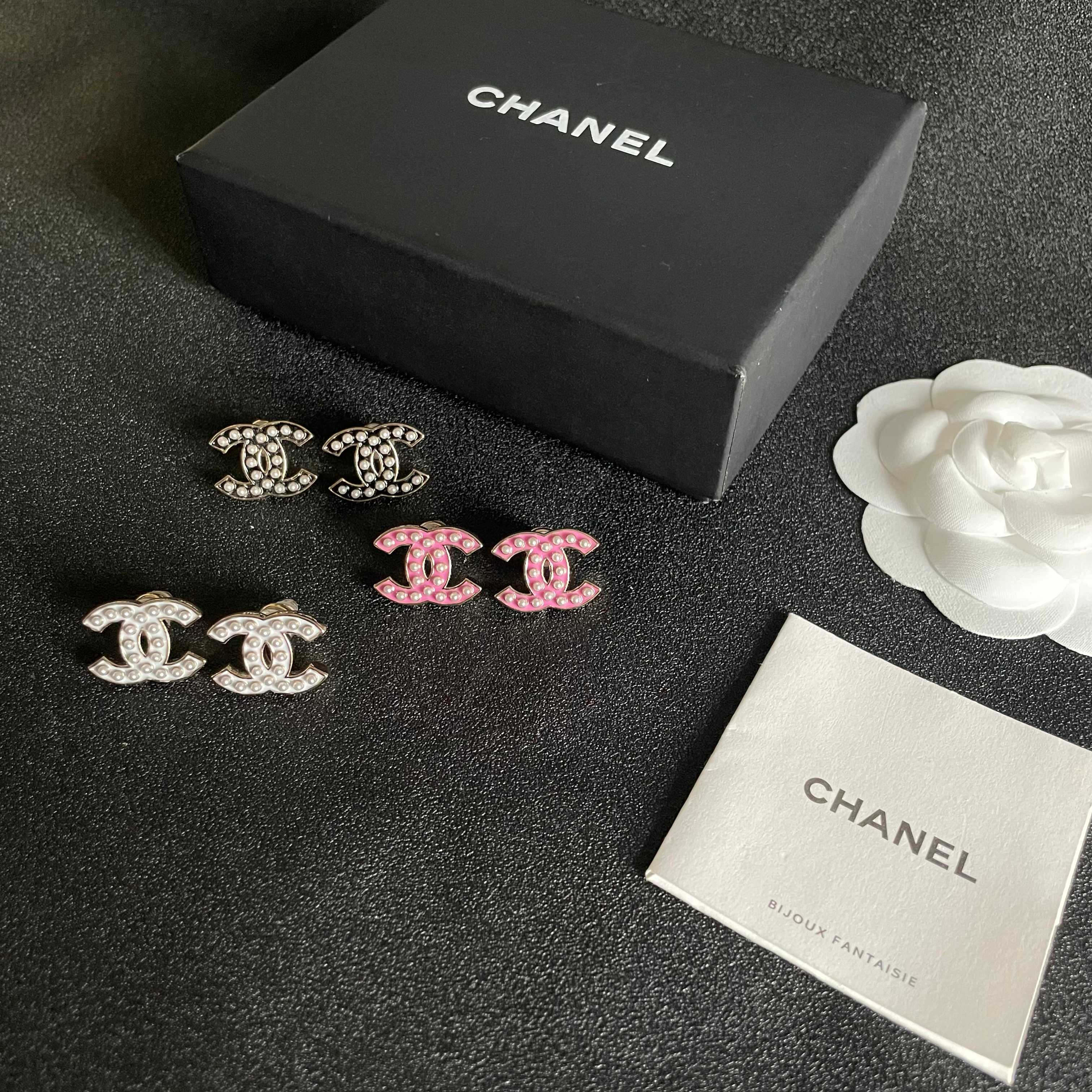 Elegant Pink Pearl Double C Stud Earrings - Chic Fashion Jewelry