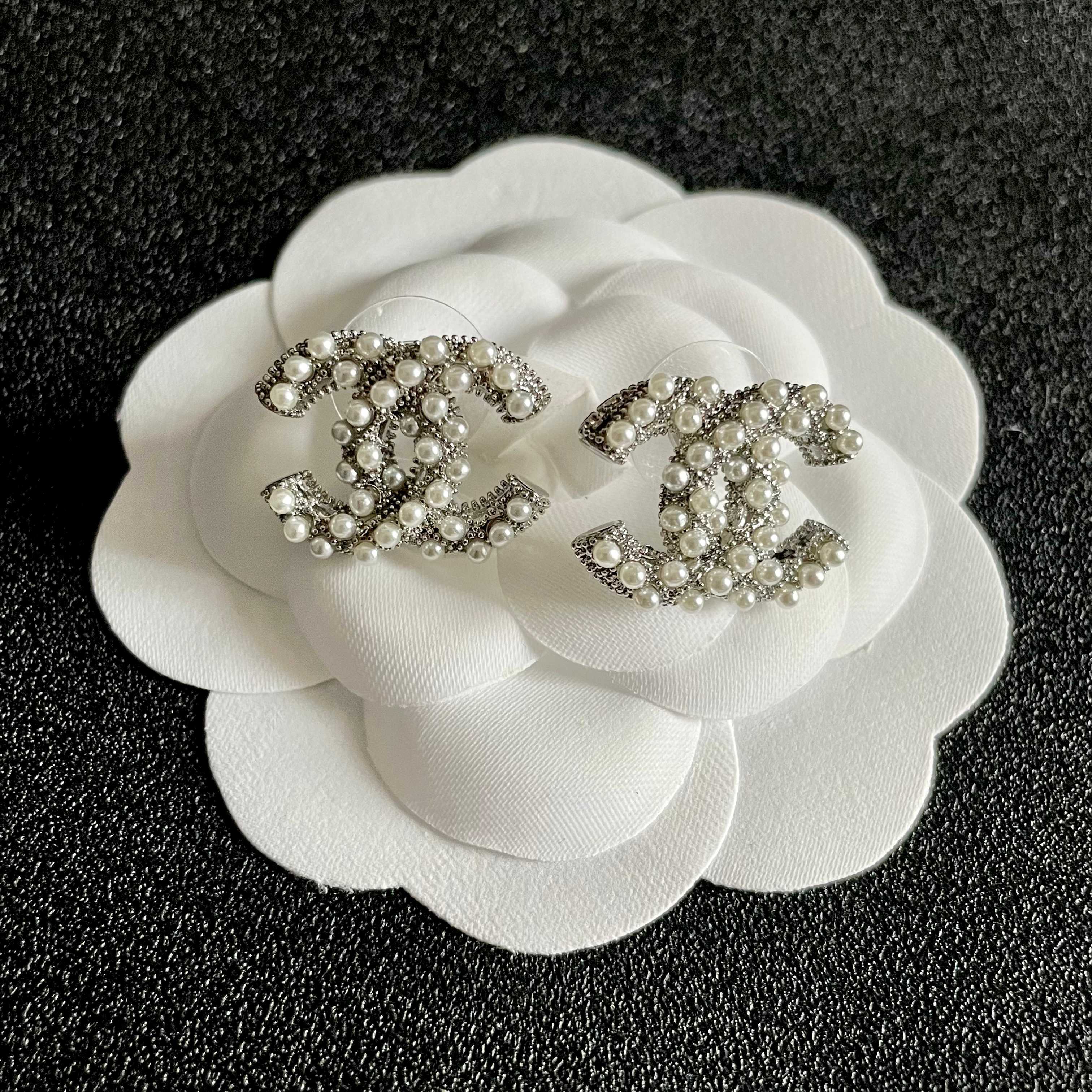 Elegant Pearl Encrusted Double C Logo Stud Earrings for Women