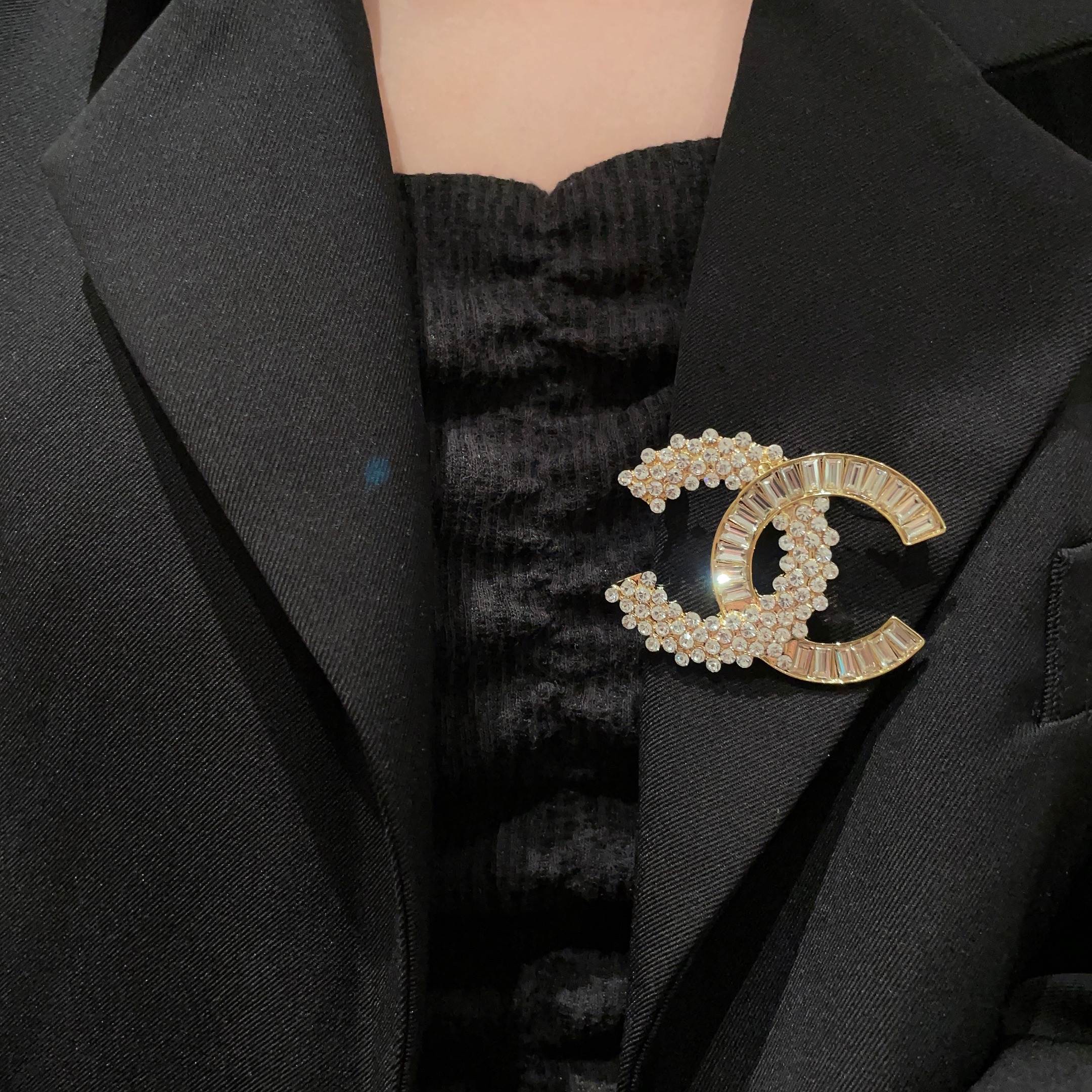 Elegant Rhinestone Interlocking C Brooch Pin for Suits & Dresses