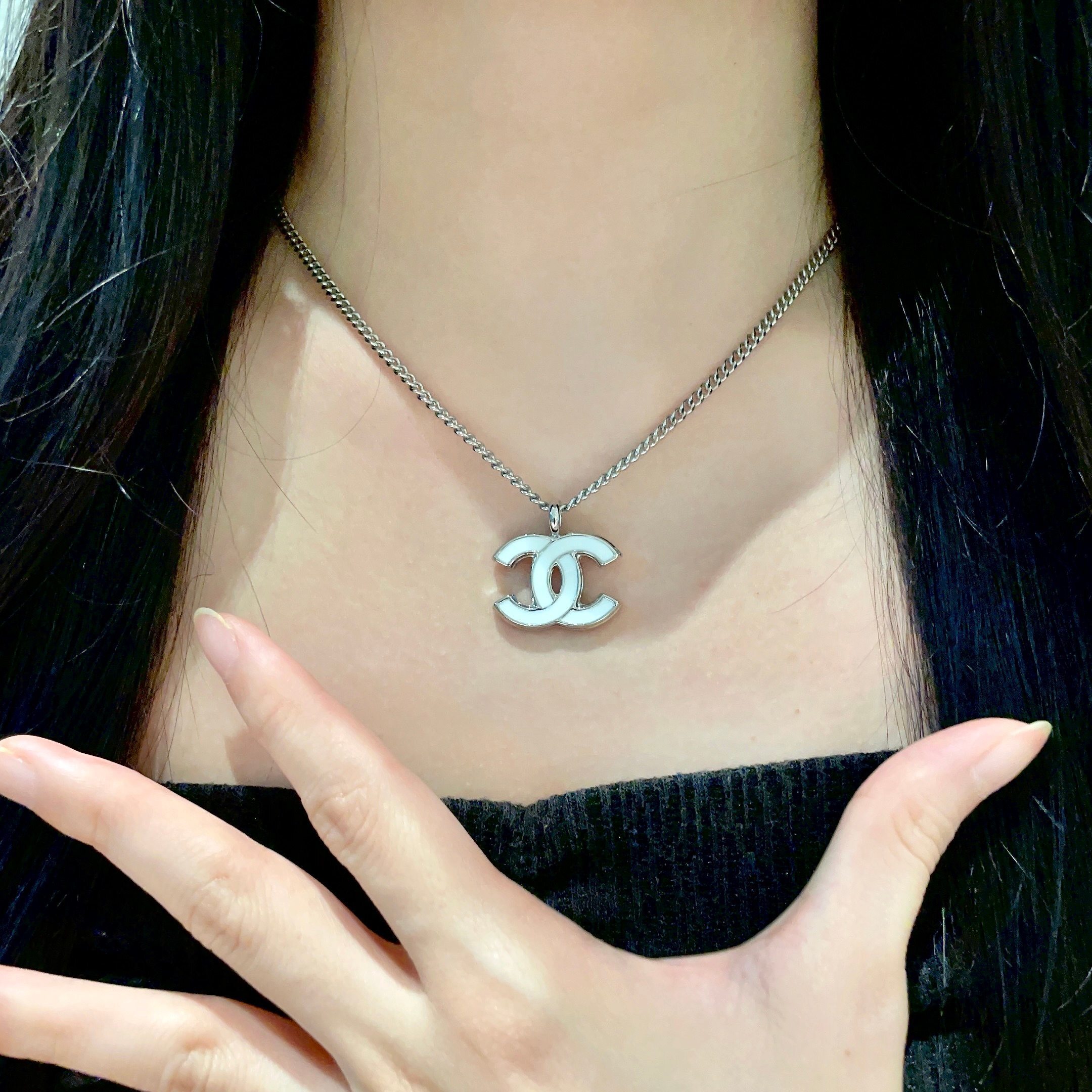 Elegant Silver CC Logo Enamel Pendant Necklace for Women