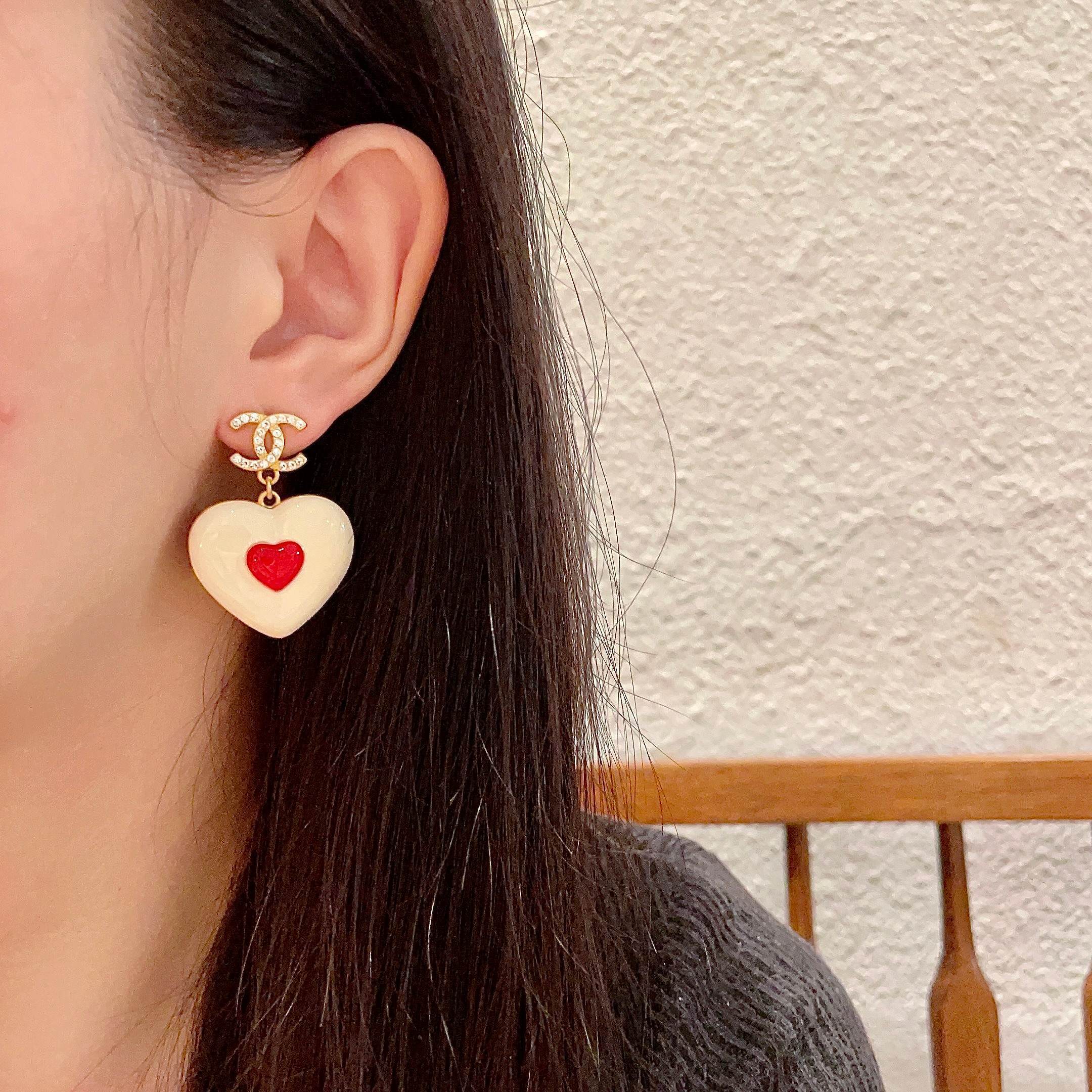 Luxury Crystal CC Logo Heart Dangle Earrings - Cream & Red