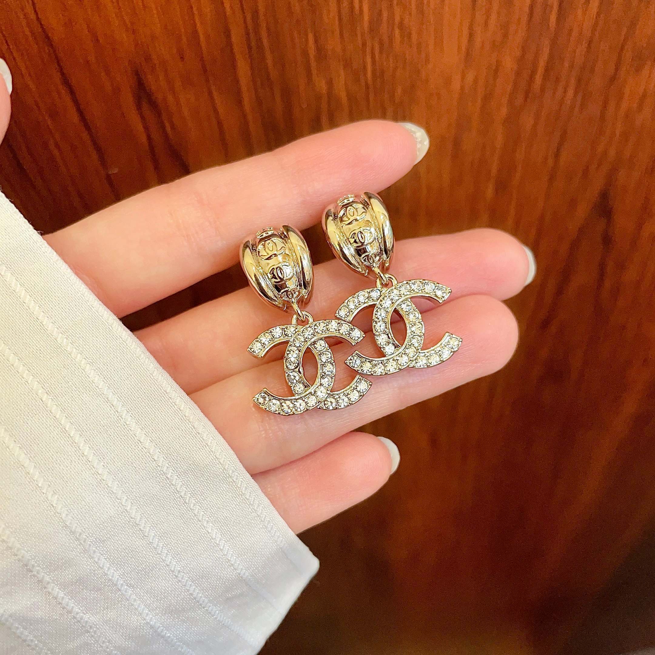 Sparkling Crystal CC Logo Drop Earrings - Elegant Silver Finish