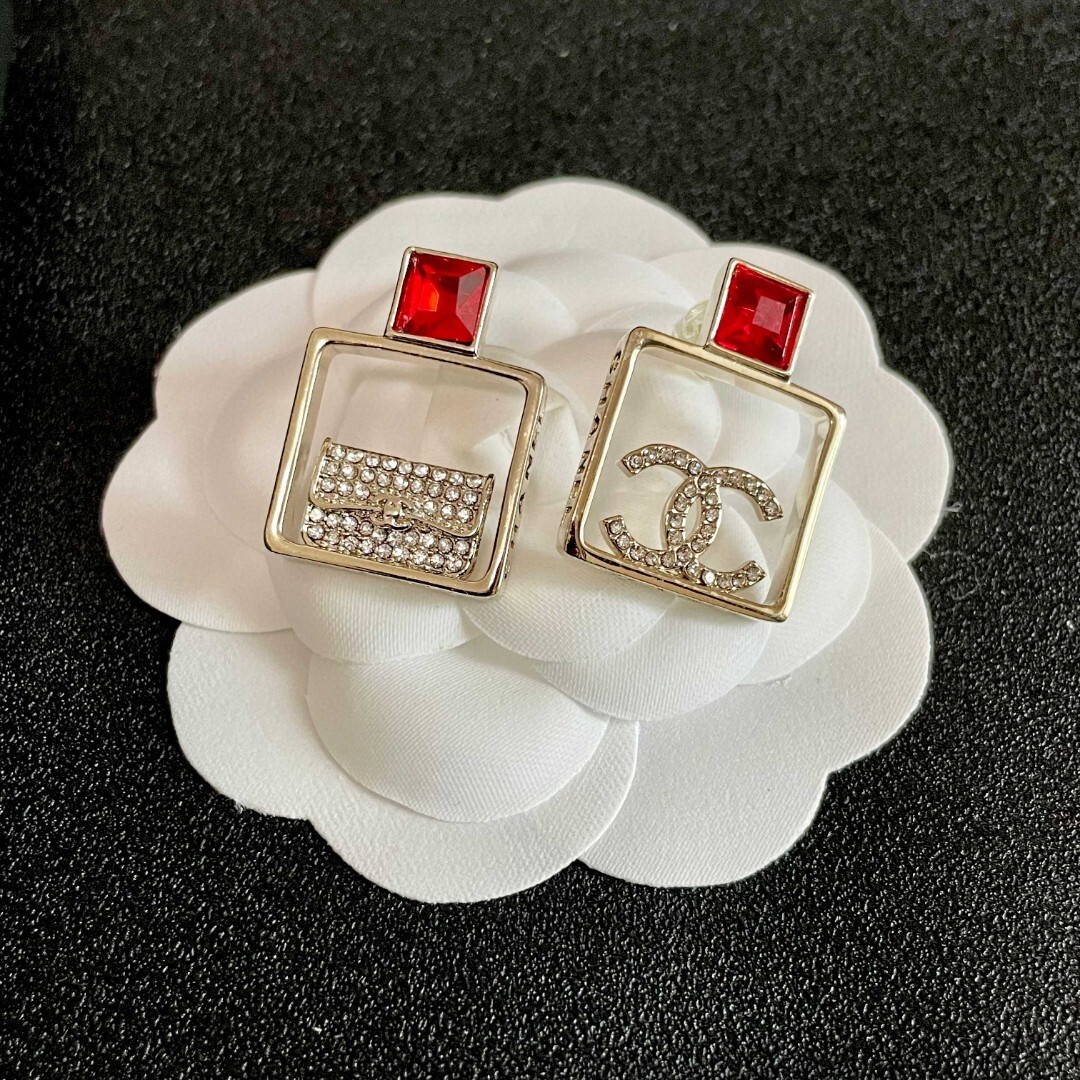 Luxury Perfume Bottle Stud Earrings with Red Crystal & Rhinestones