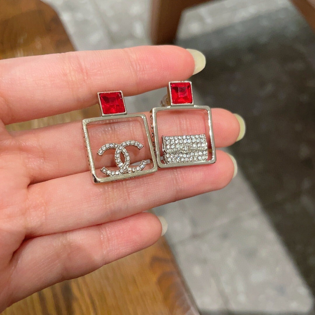 Luxury Perfume Bottle Stud Earrings with Red Crystal & Rhinestones