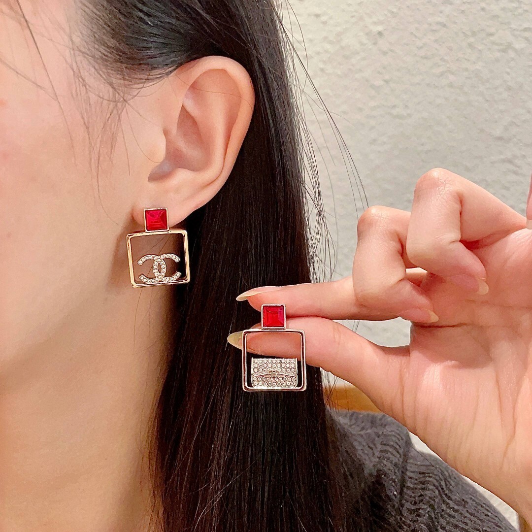 Luxury Perfume Bottle Stud Earrings with Red Crystal & Rhinestones