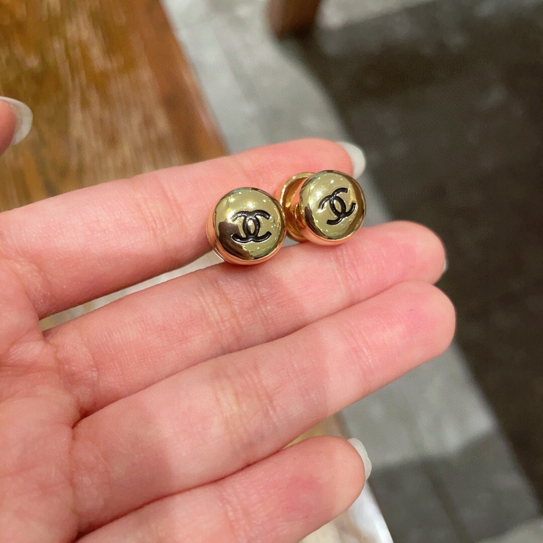 Luxury CC Logo Stud Earrings - Elegant Minimalist Jewelry