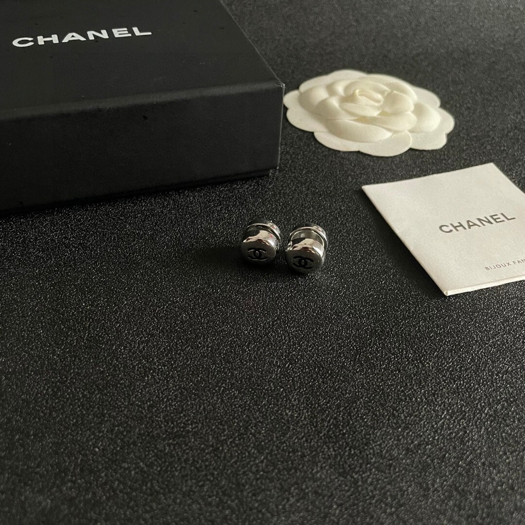 Luxury Silver CC Logo Button Stud Earrings - Elegant Jewelry