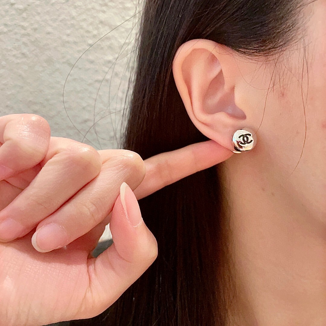 Luxury Silver CC Logo Button Stud Earrings - Elegant Jewelry