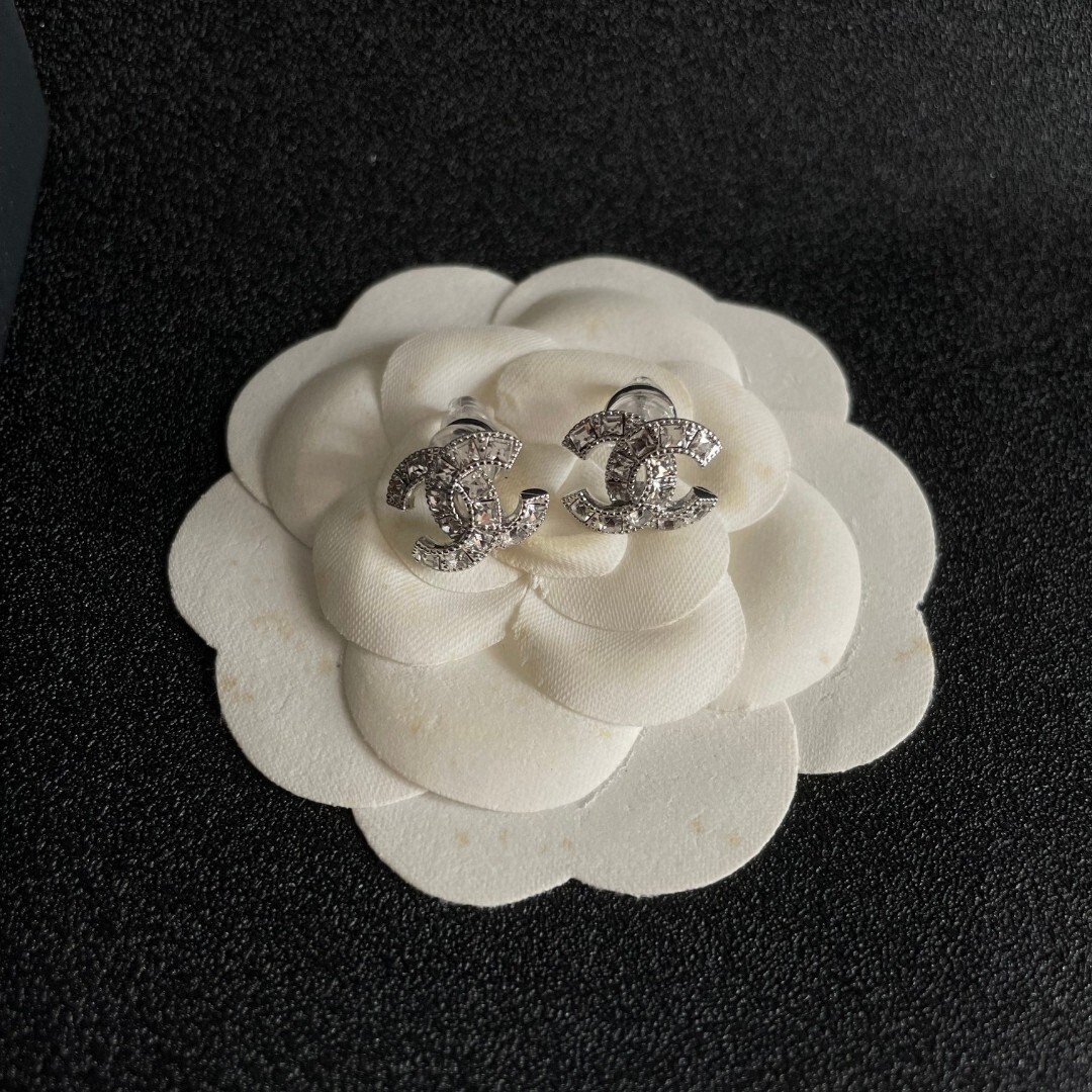 Elegant Crystal Double C Stud Earrings - Luxury Designer Style