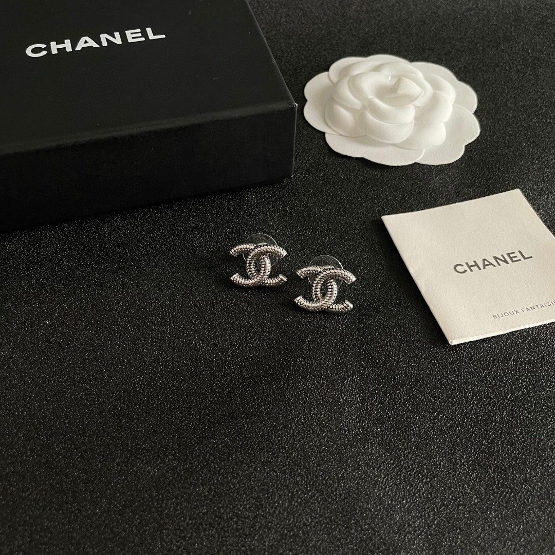 Elegant Silver Double C Logo Stud Earrings - Textured Luxury Studs