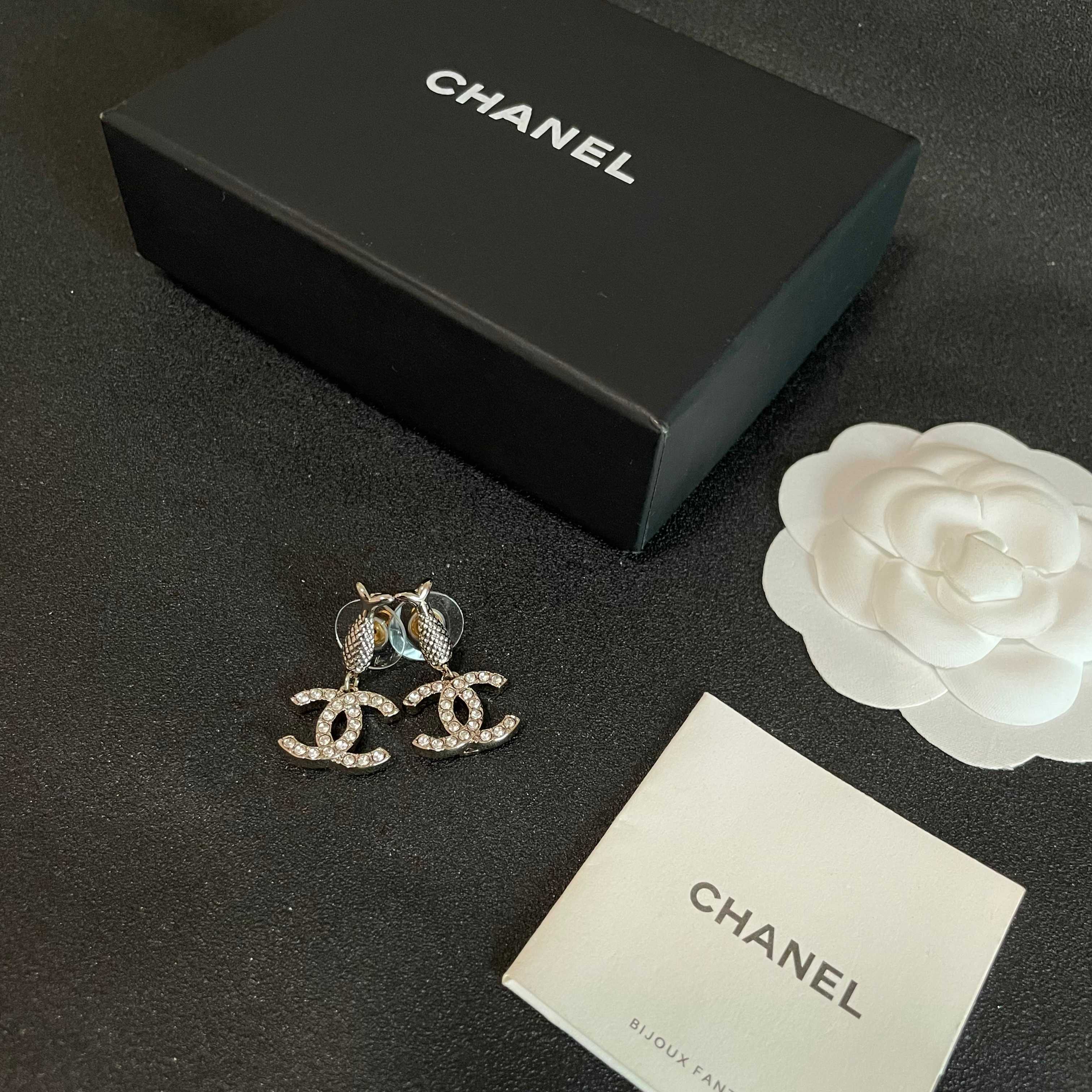 Elegant Silver Fish Post Crystal CC Logo Dangle Earrings for Women