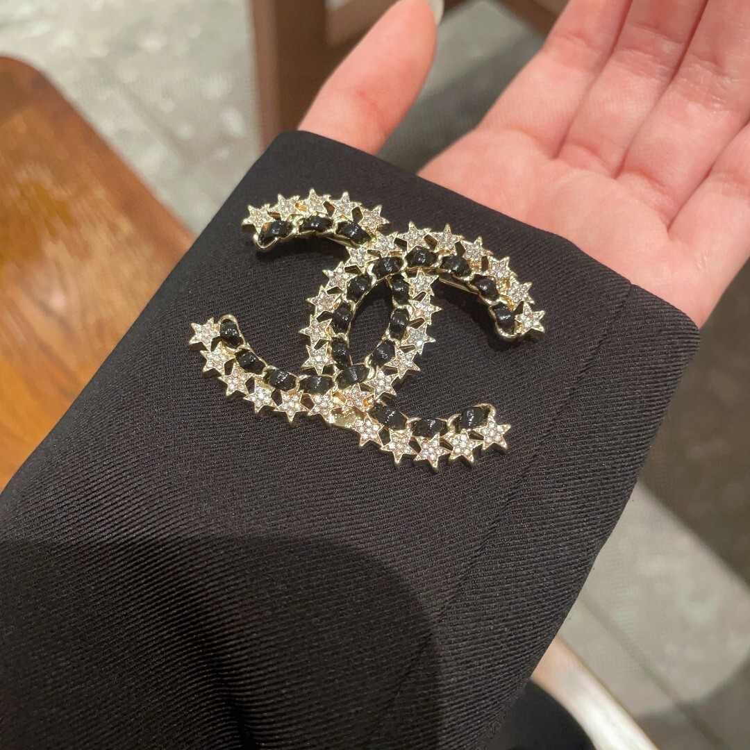 Luxury CC Star Brooch Pin with Crystals and Black Leather Detail