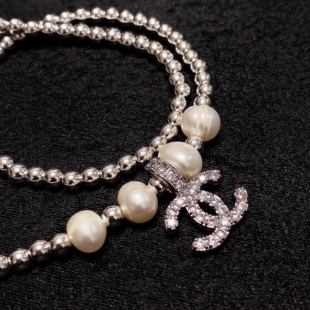 Elegant CC Logo Silver Beaded Necklace with Pearl Accents