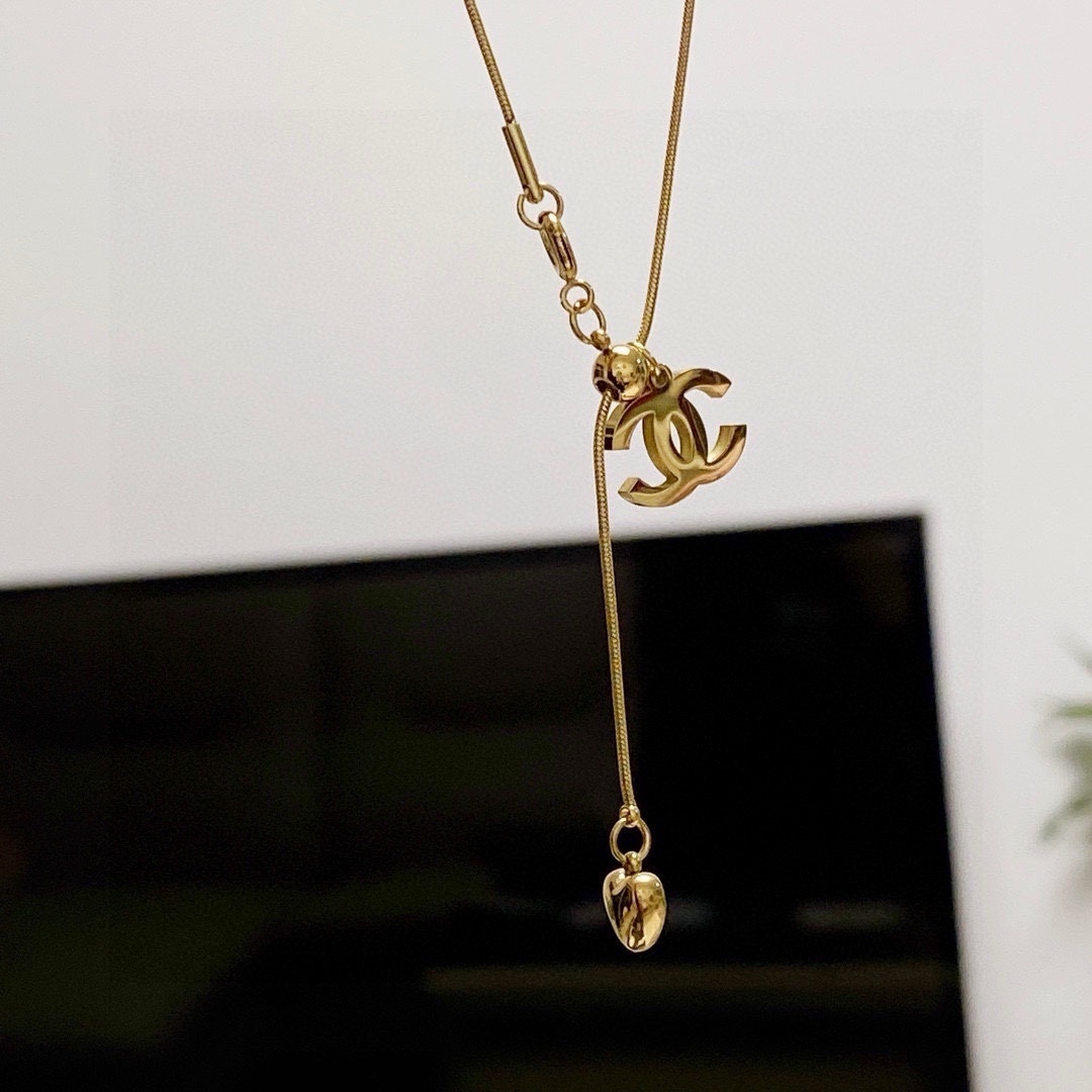 Elegant Gold-Plated Double C Pendant Necklace with Heart Charm