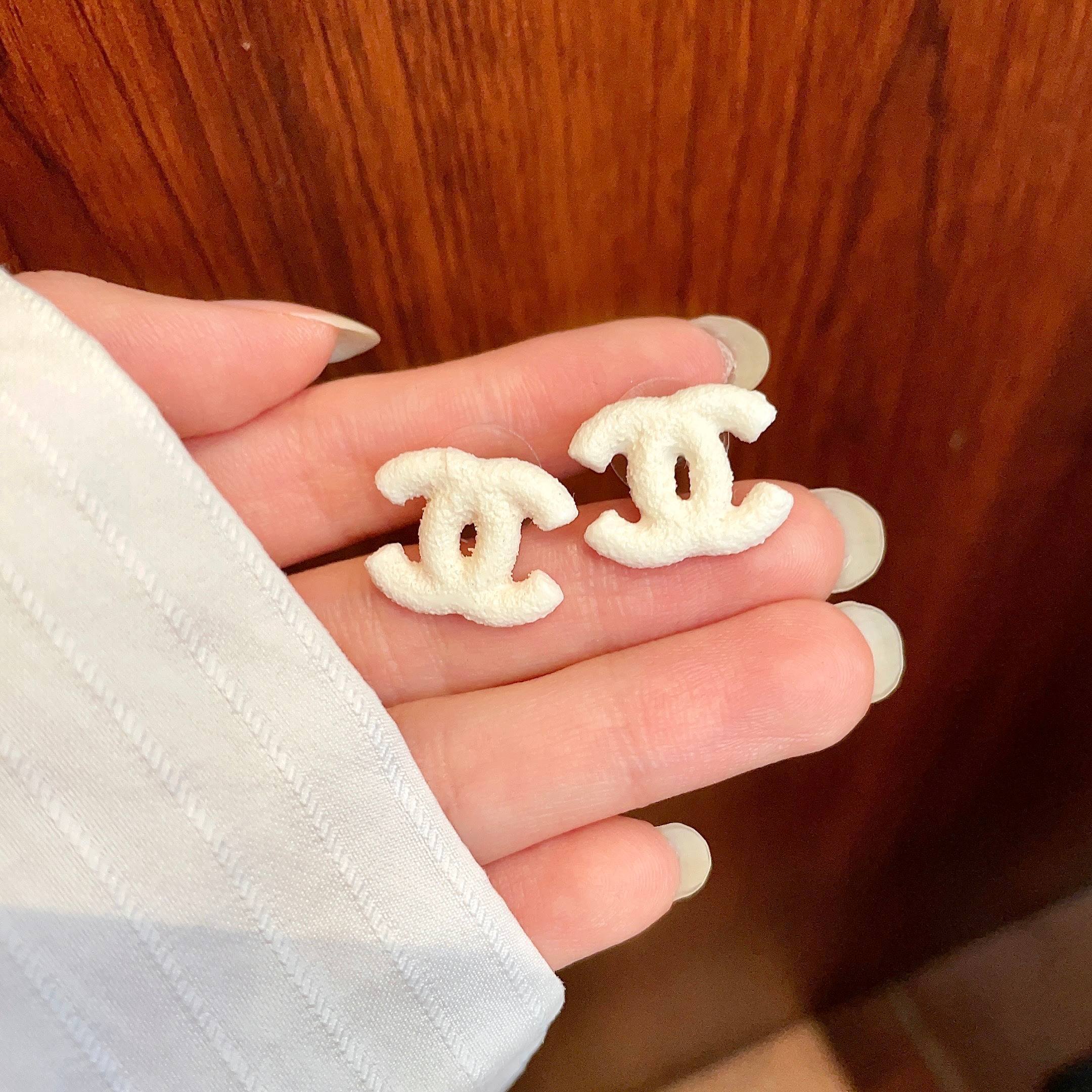 Elegant Matte Pink Double C Logo Stud Earrings - Chic Women Jewelry