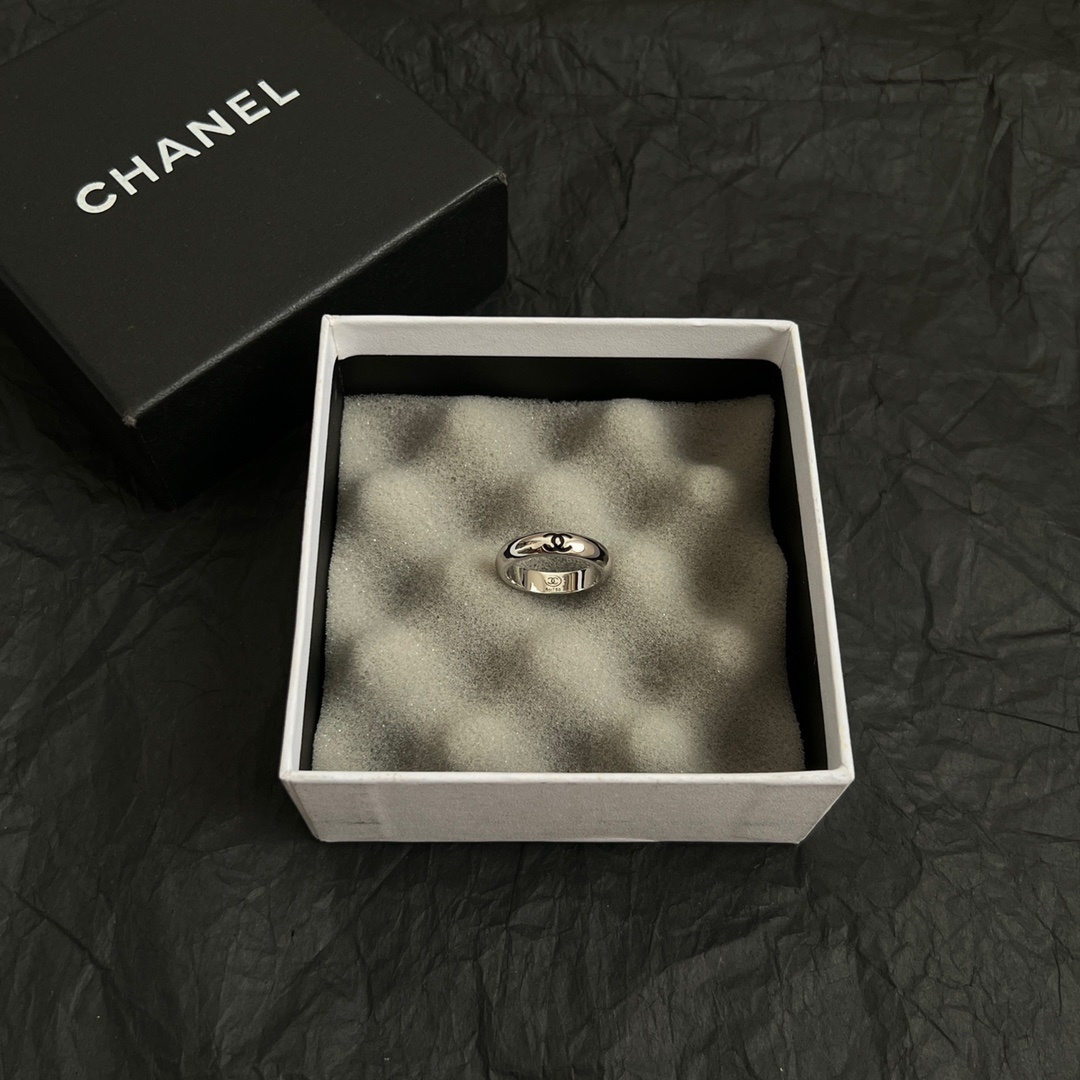 Minimalist S925 Sterling Silver Wavy Ring & Designer Logo Band Set