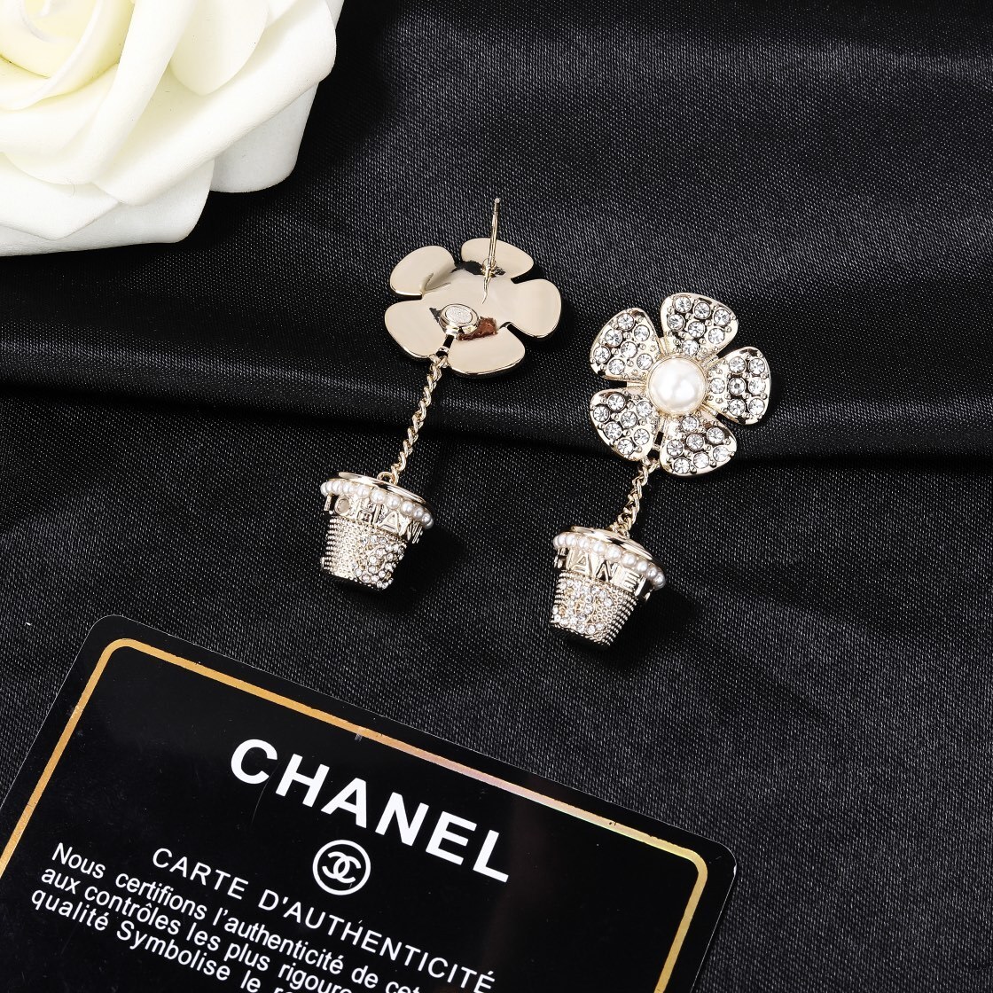 Elegant Crystal Flower & Pearl Bucket Drop Earrings - Gold Tone