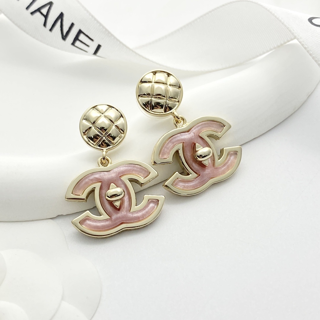 Luxury Gold Tone CC Logo Drop Earrings with Pink Enamel Inlay