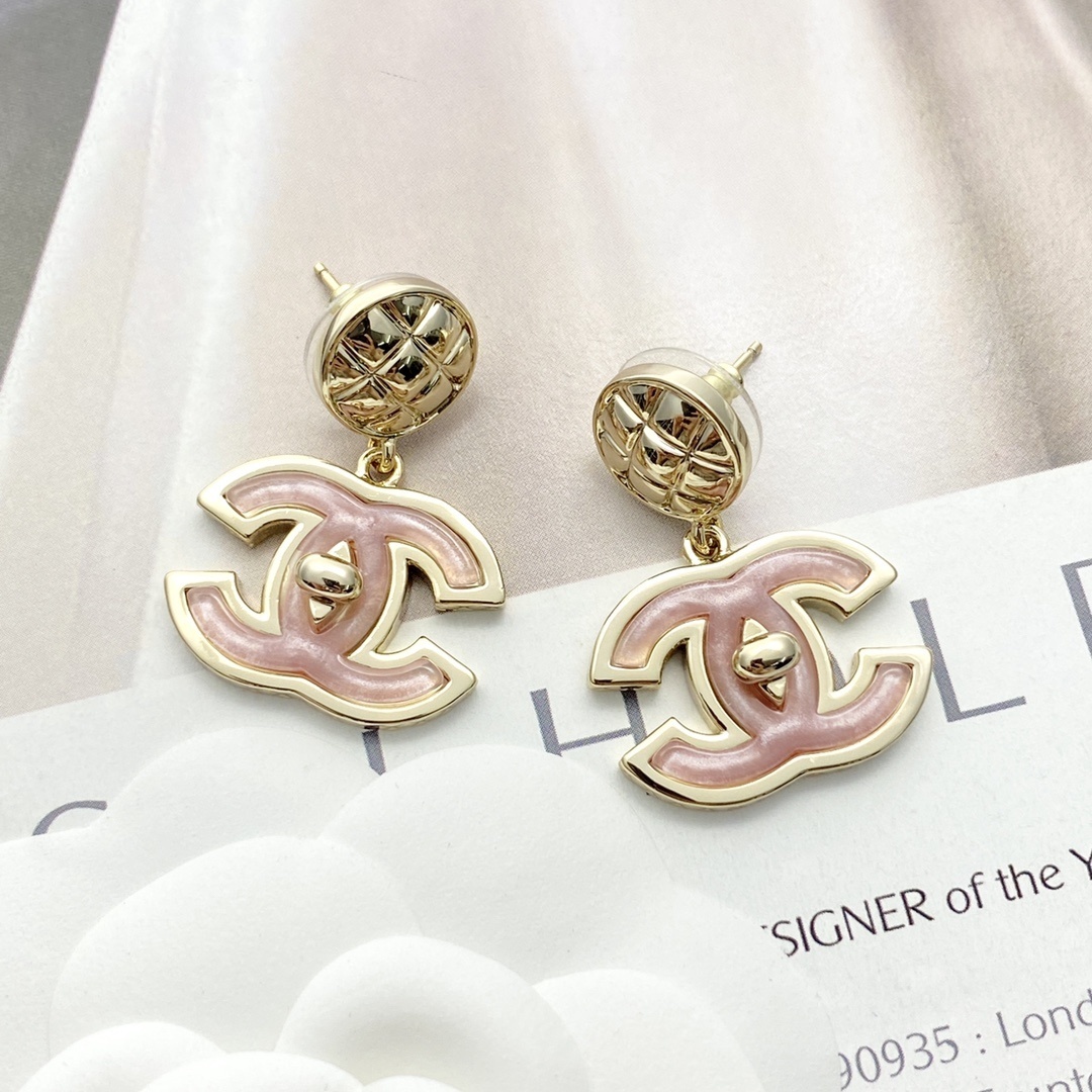 Luxury Gold Tone CC Logo Drop Earrings with Pink Enamel Inlay