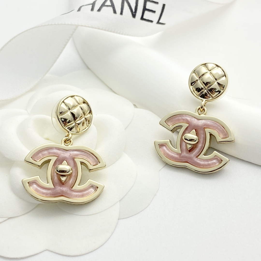 Luxury Gold Tone CC Logo Drop Earrings with Pink Enamel Inlay