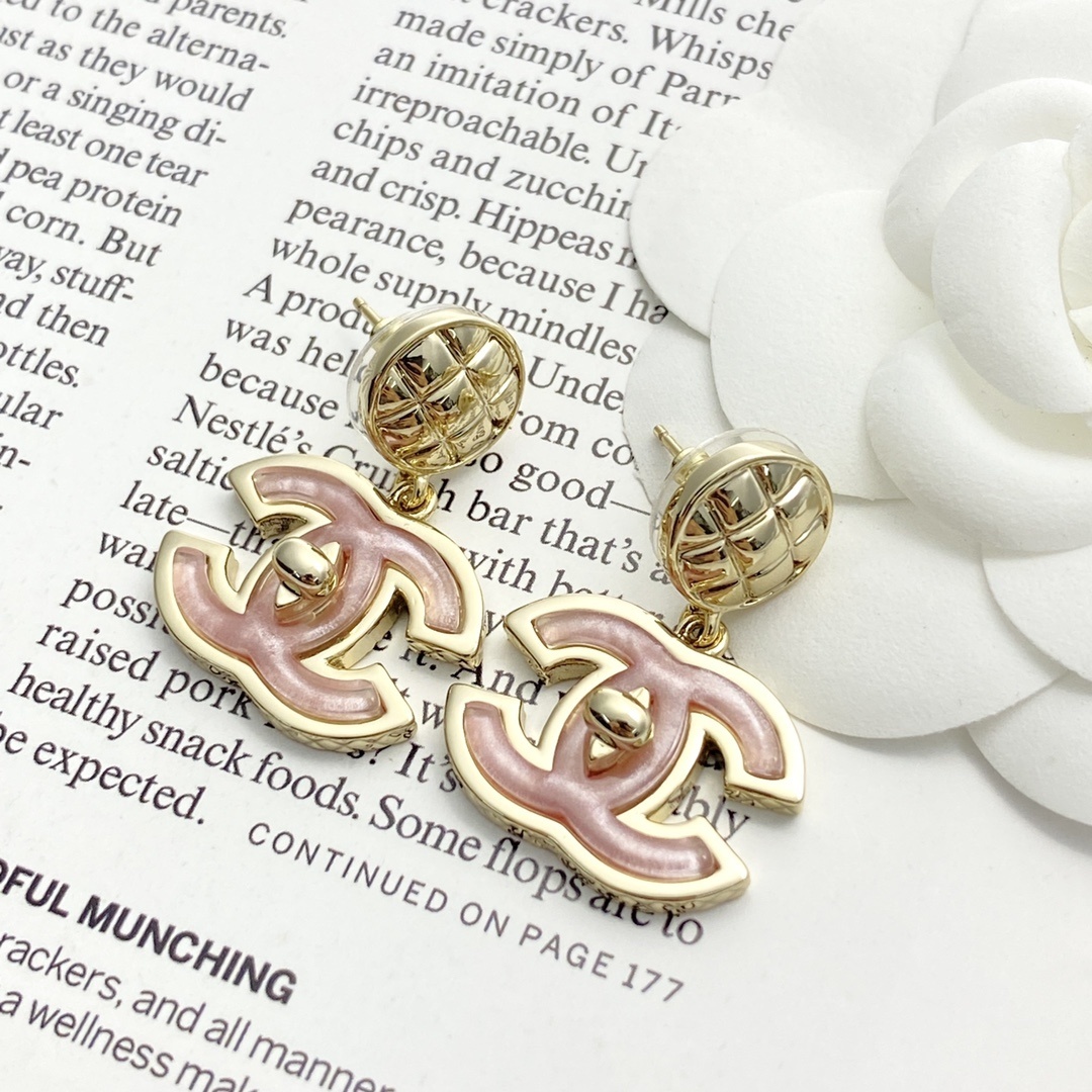 Luxury Gold Tone CC Logo Drop Earrings with Pink Enamel Inlay
